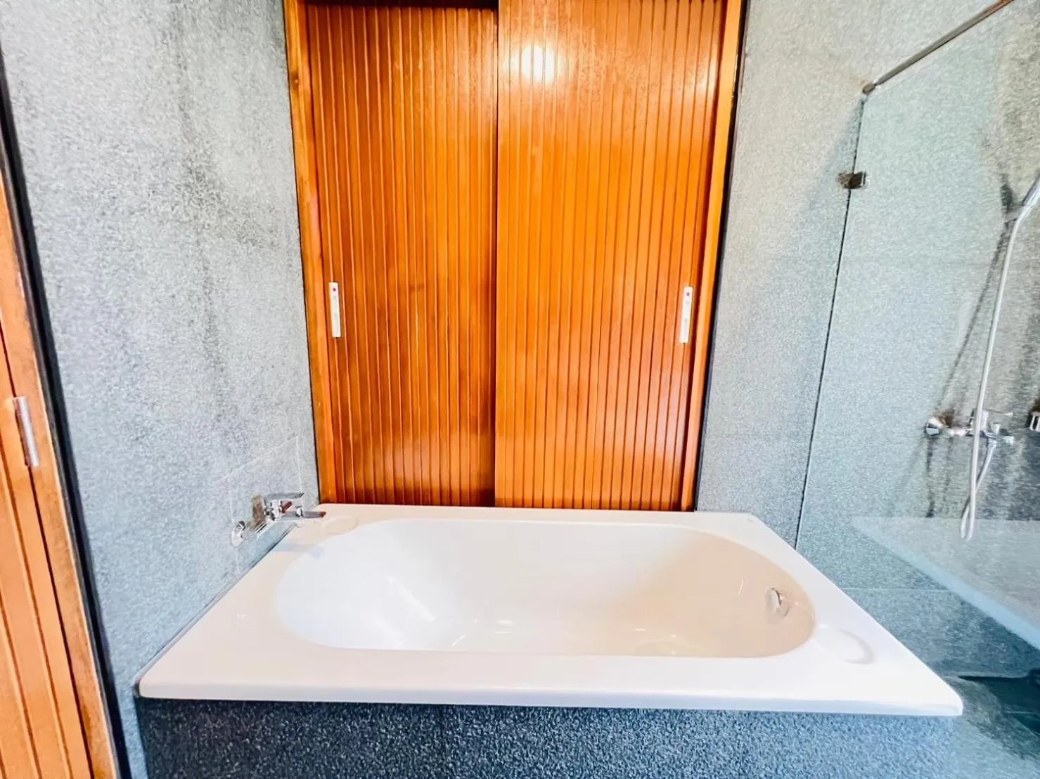 Bath in Royal Sammuk Villa