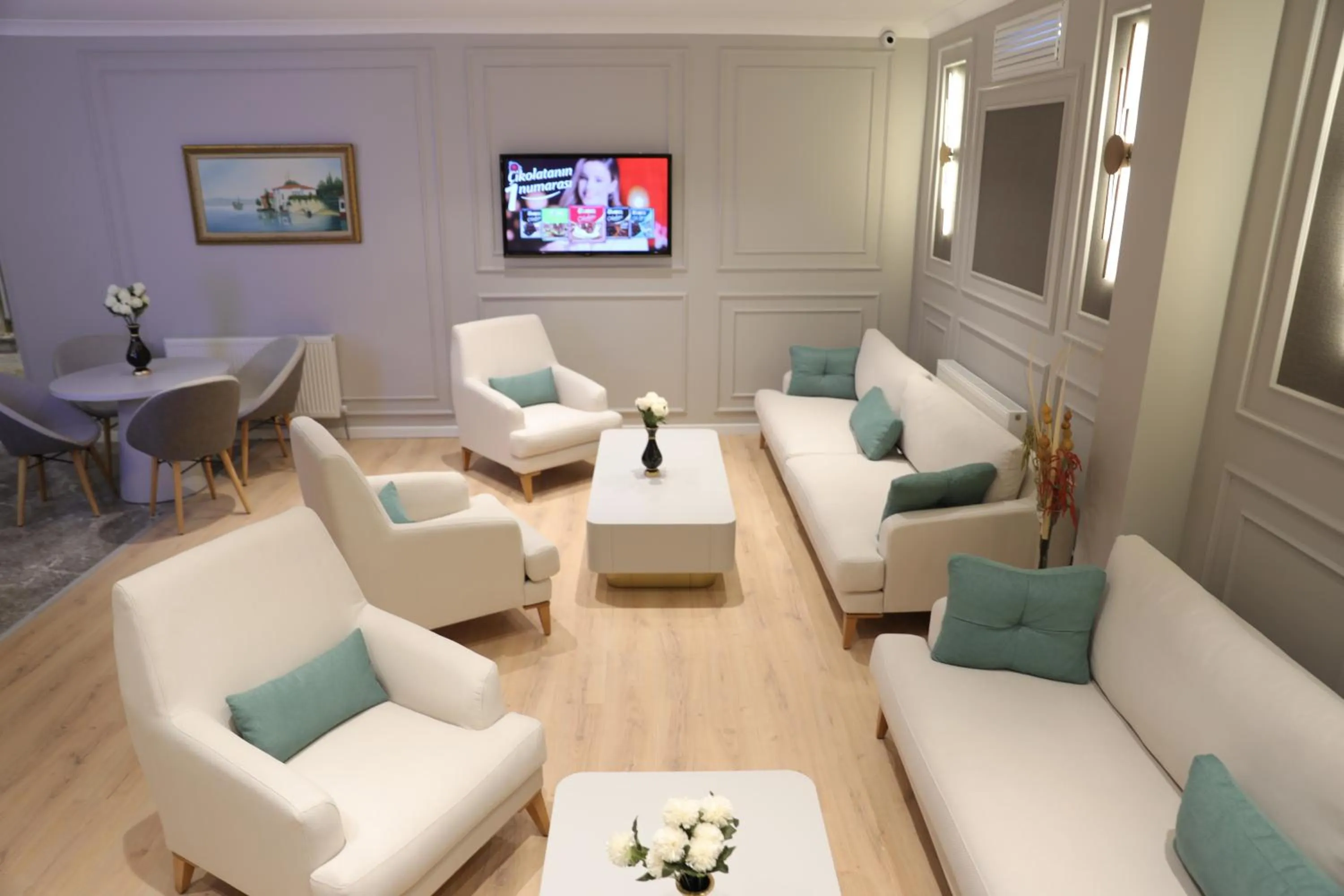 TV and multimedia in Turkuaz Hotel