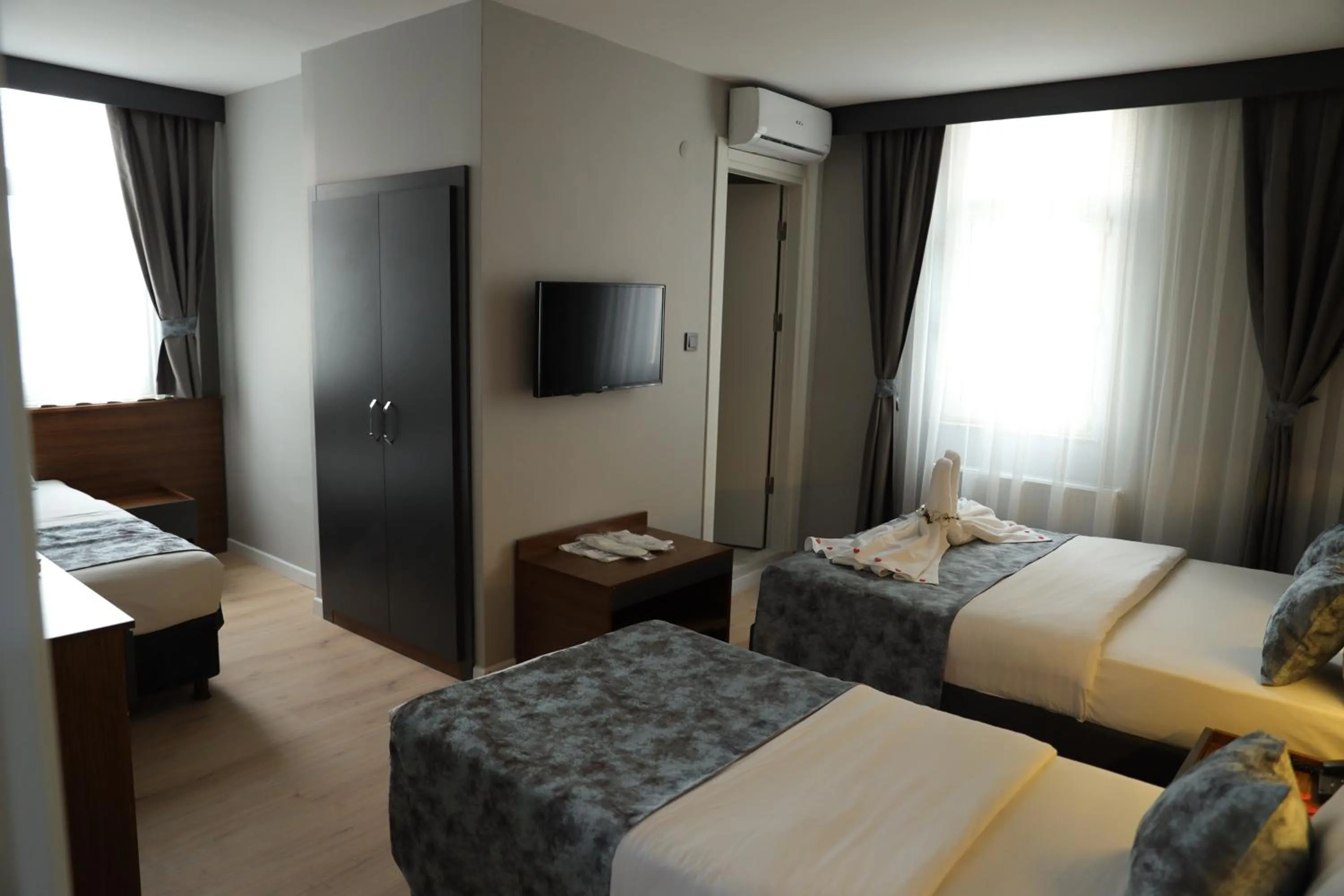 TV and multimedia, Bed in Turkuaz Hotel