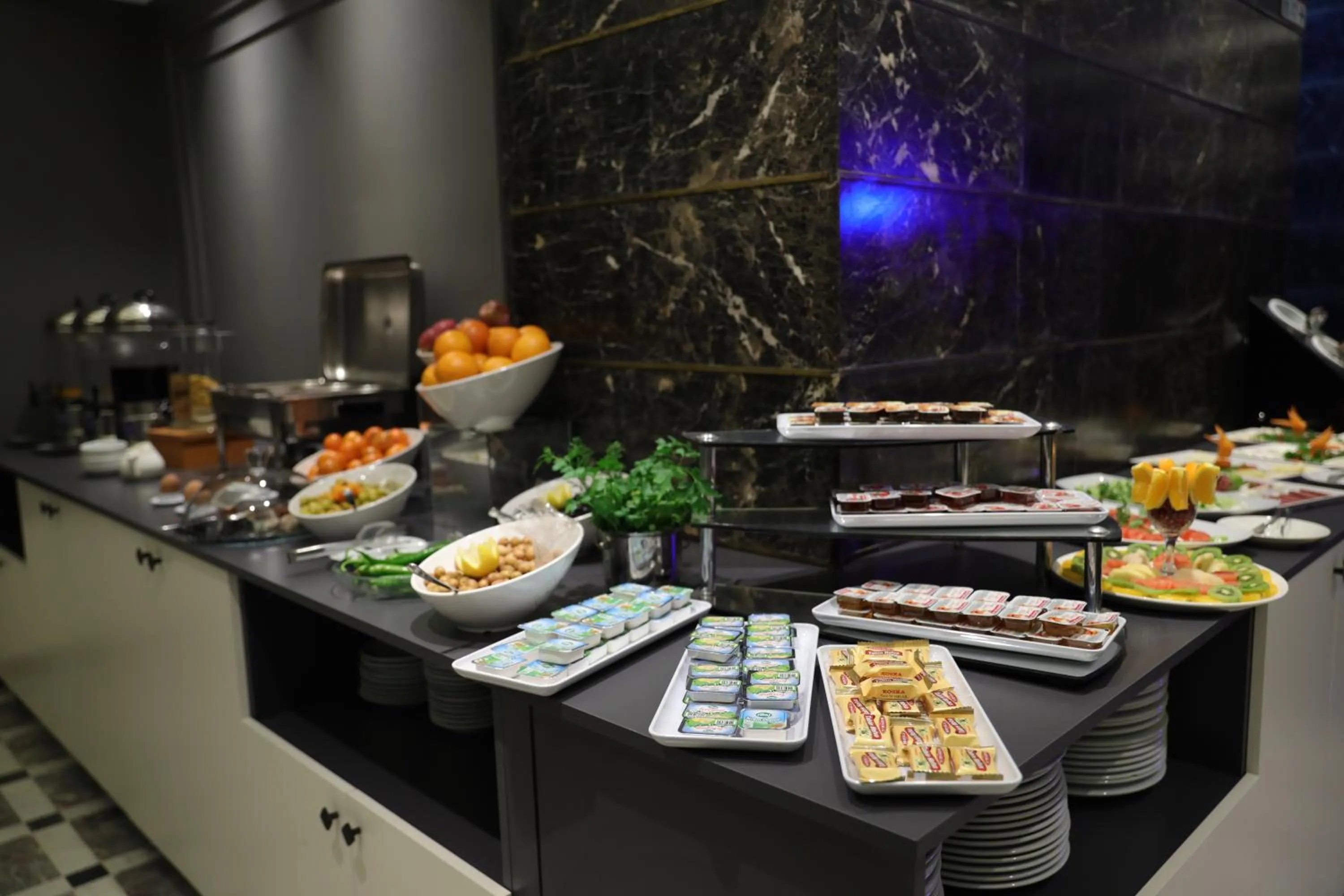 Buffet breakfast in Turkuaz Hotel