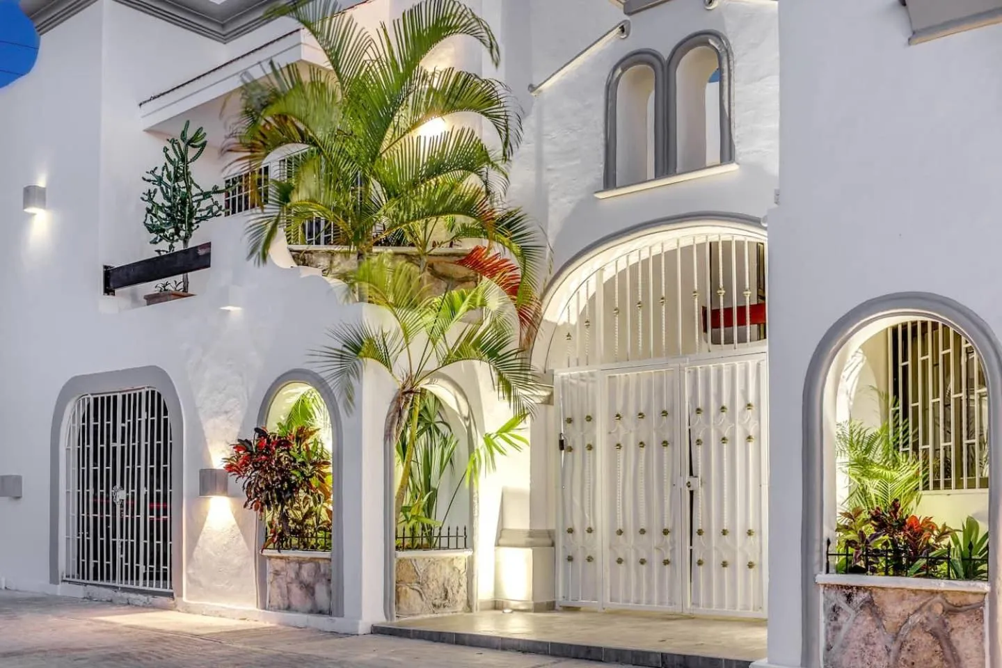 Valentina Suites by Las Flores Vacation Rentals