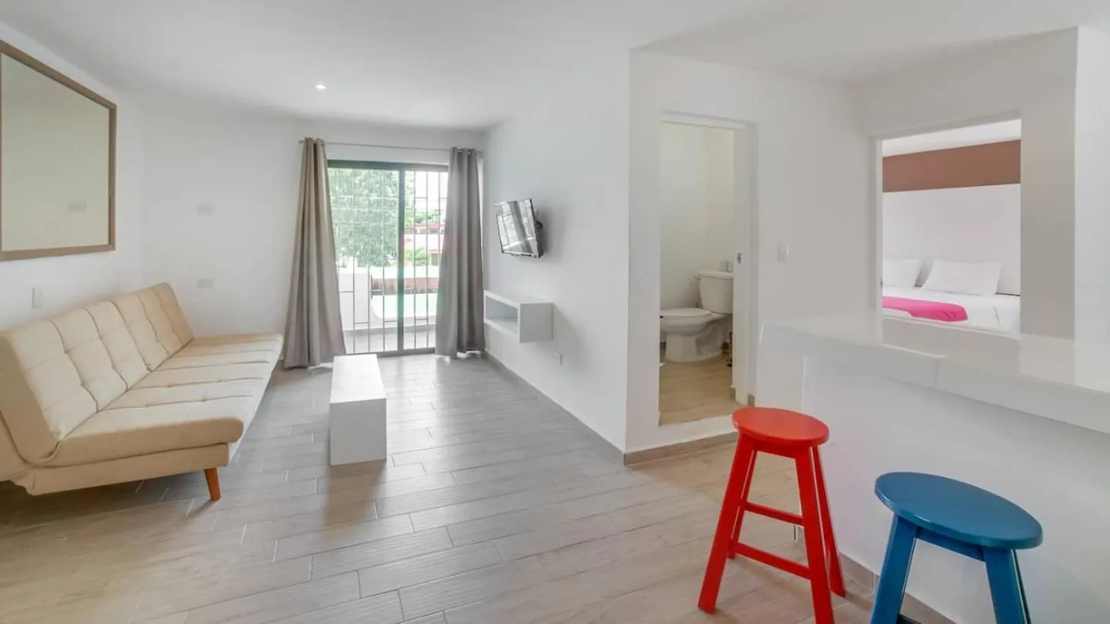 Valentina Suites by Las Flores Vacation Rentals