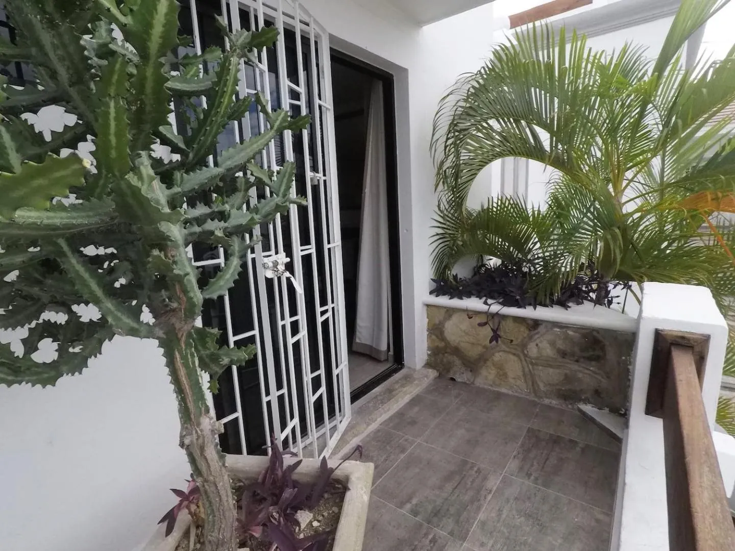 Valentina Suites by Las Flores Vacation Rentals