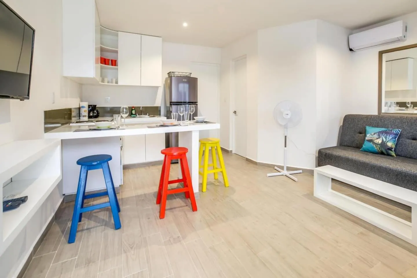 Valentina Suites by Las Flores Vacation Rentals