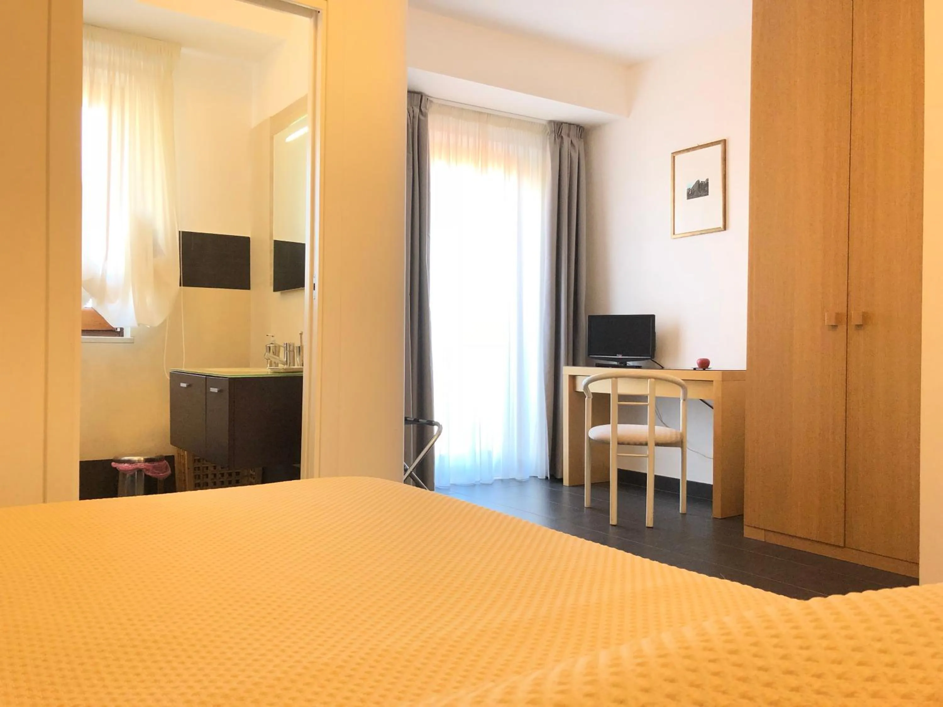 Bathroom, Bed in Luxury B&B Dimora Albani