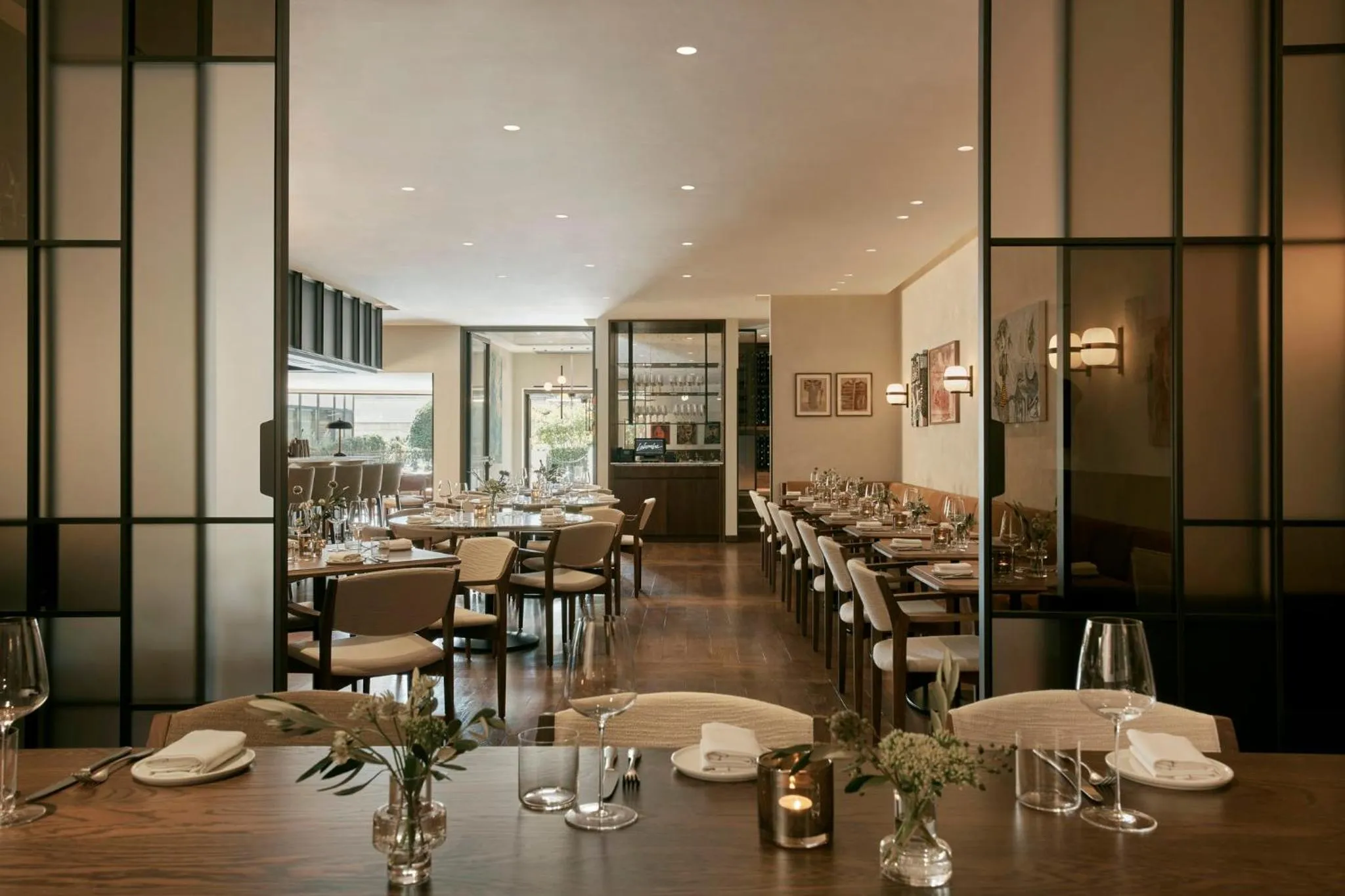 Restaurant/places to eat in COMO Metropolitan London