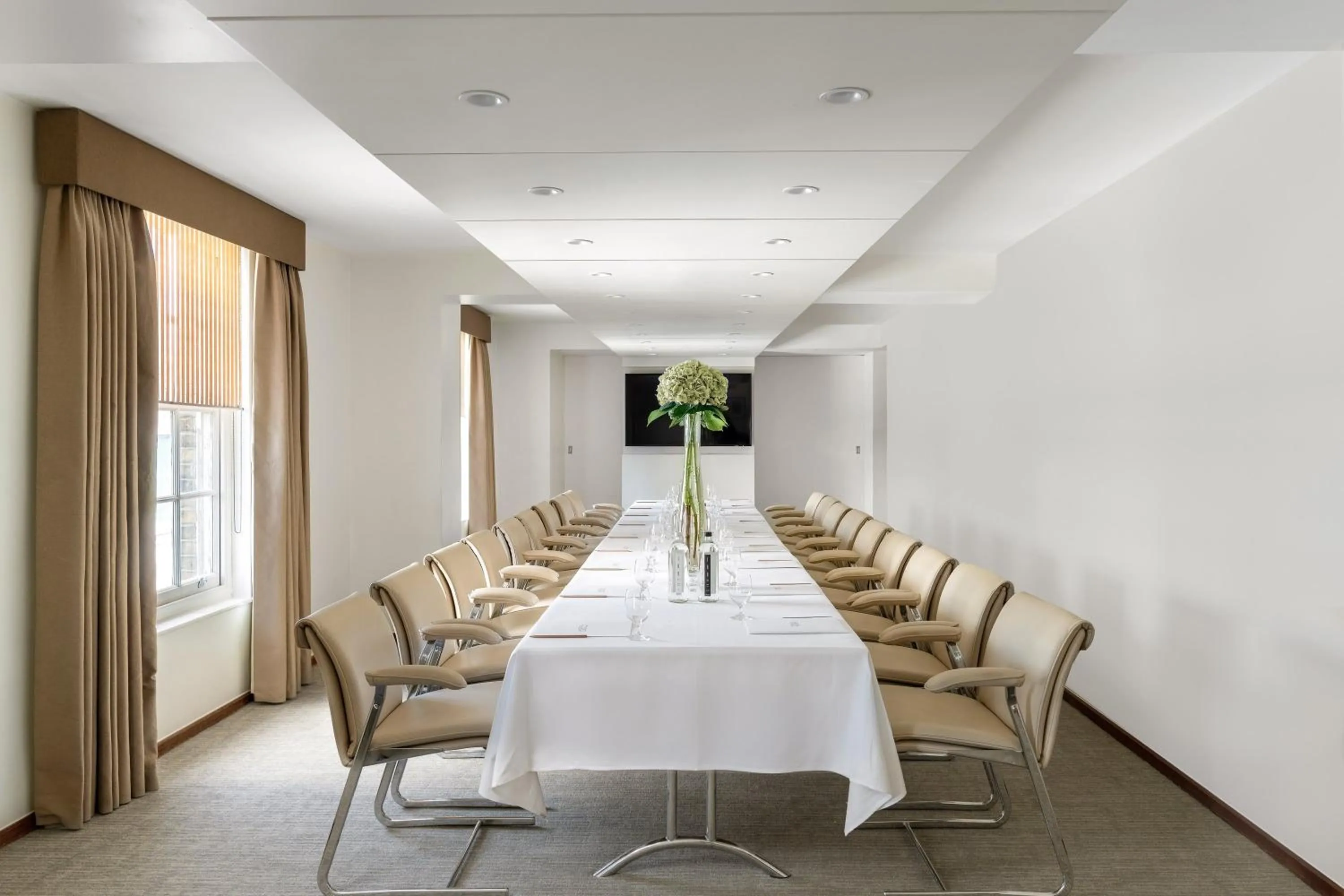 Business facilities in COMO Metropolitan London