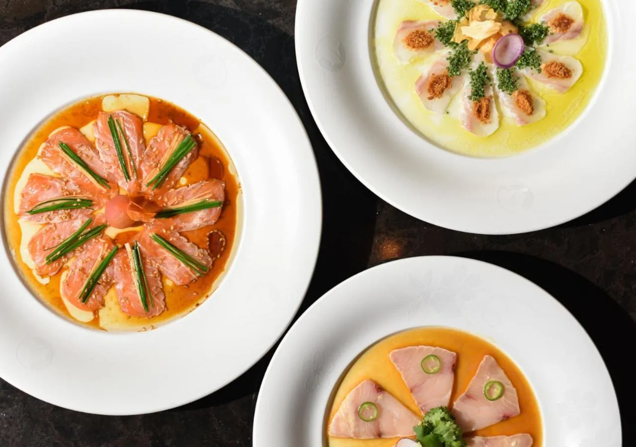 Restaurant/places to eat in COMO Metropolitan London