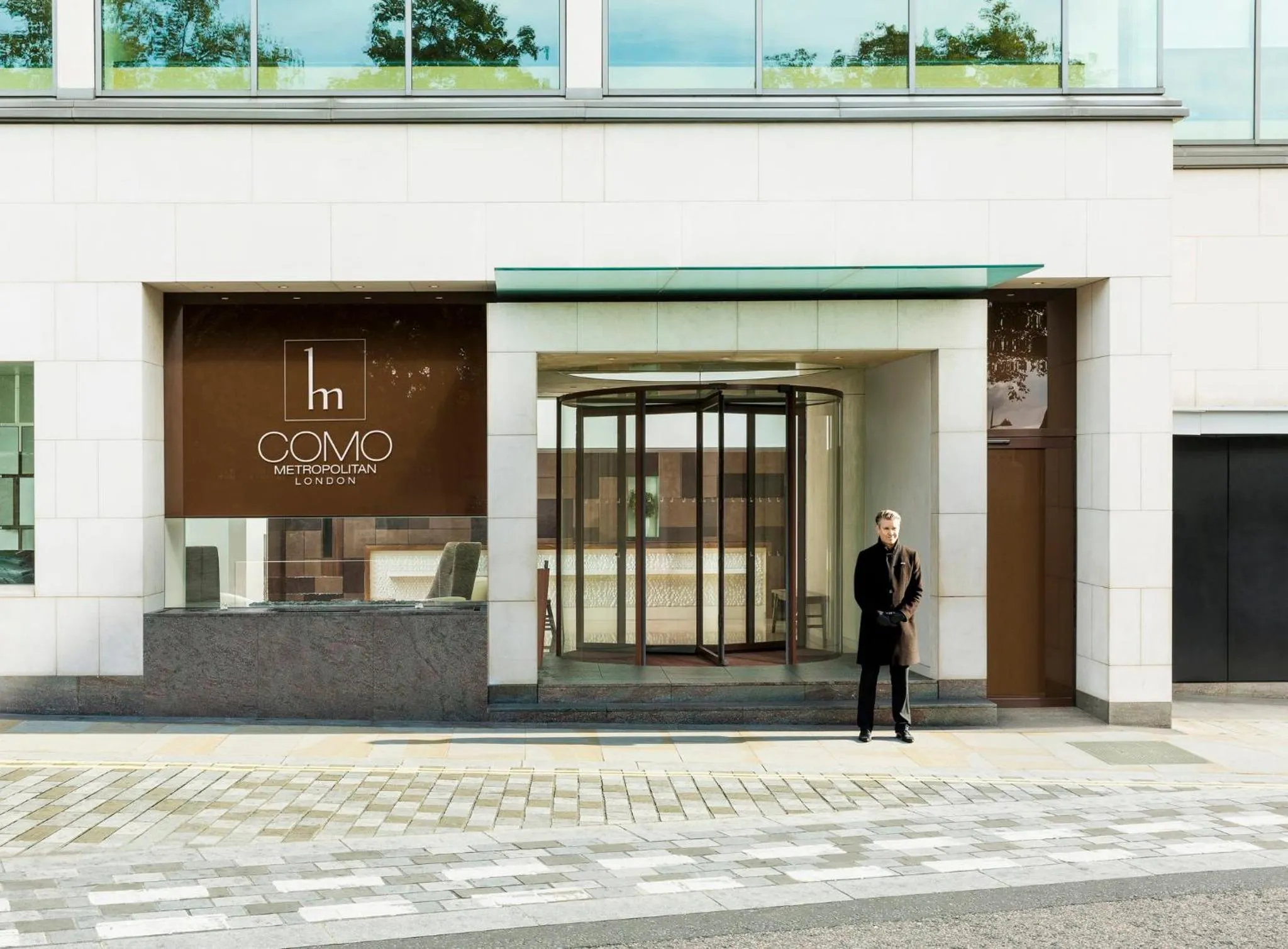 Property building in COMO Metropolitan London