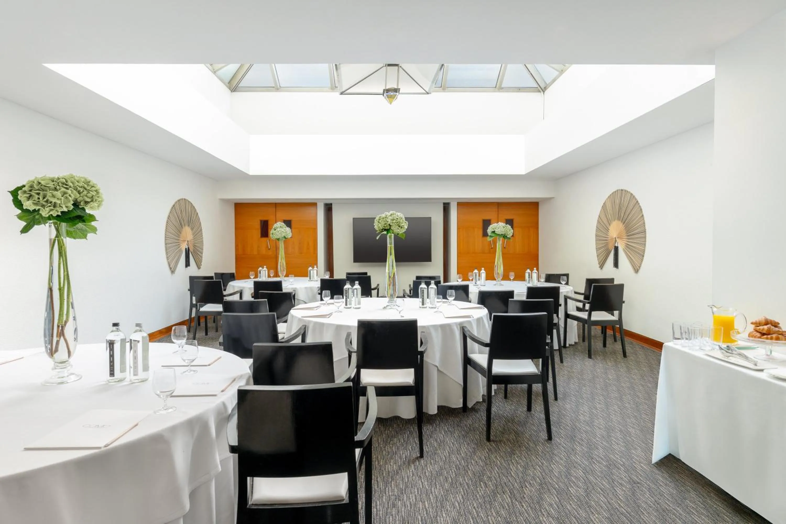 Business facilities in COMO Metropolitan London