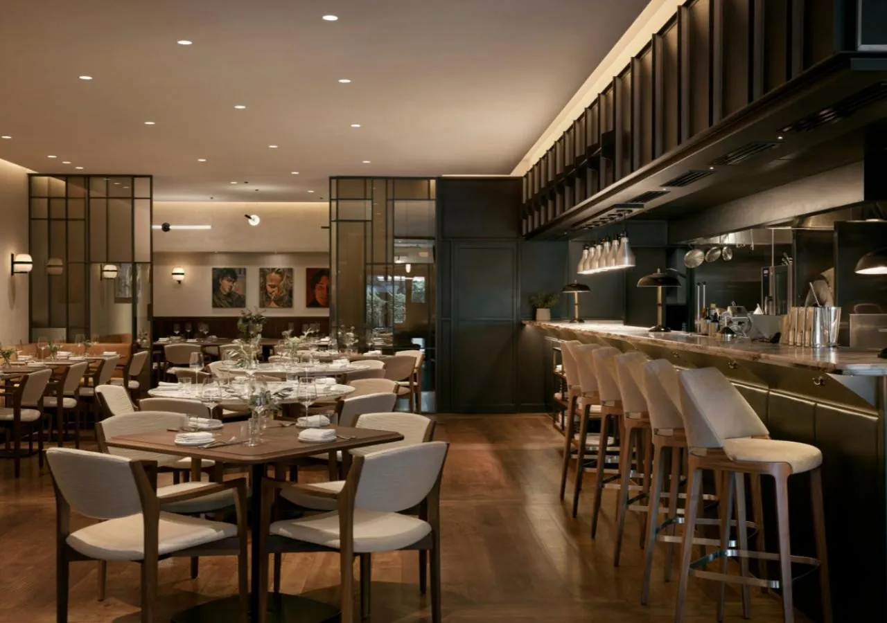 Restaurant/places to eat in COMO Metropolitan London