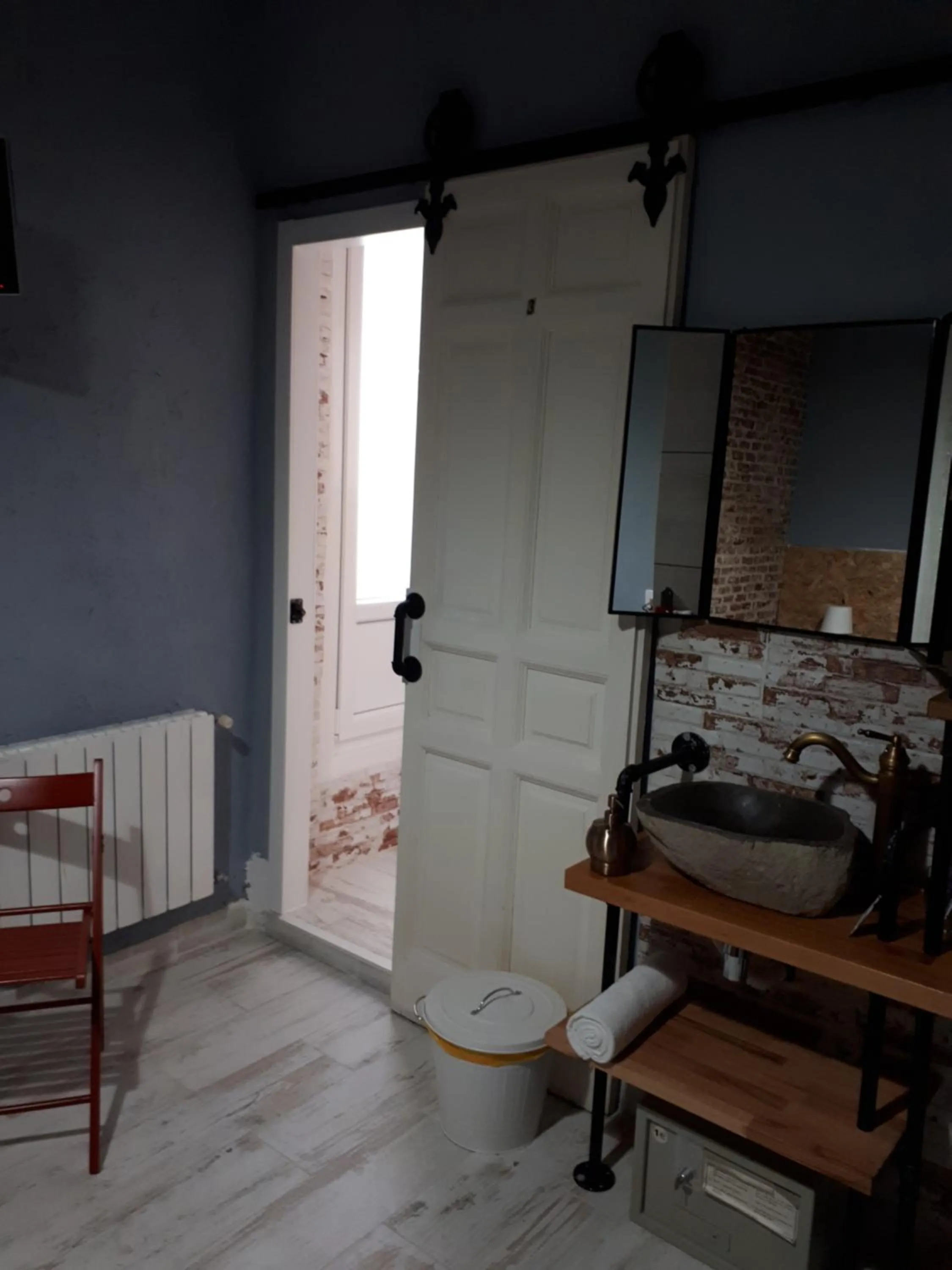 Double Room (1 Double Bed) in Hostal Hispalense