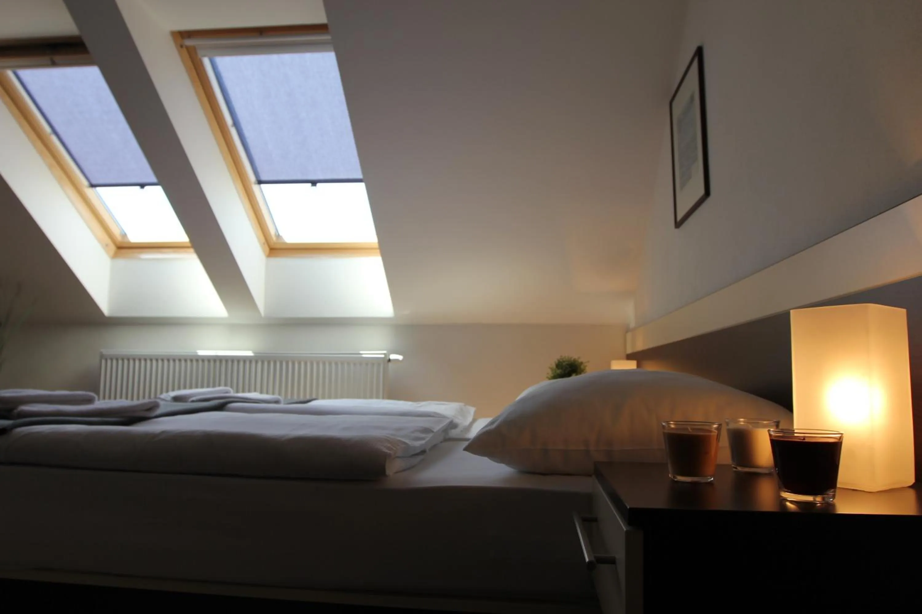 Photo of the whole room, Bed in Residence Vysta