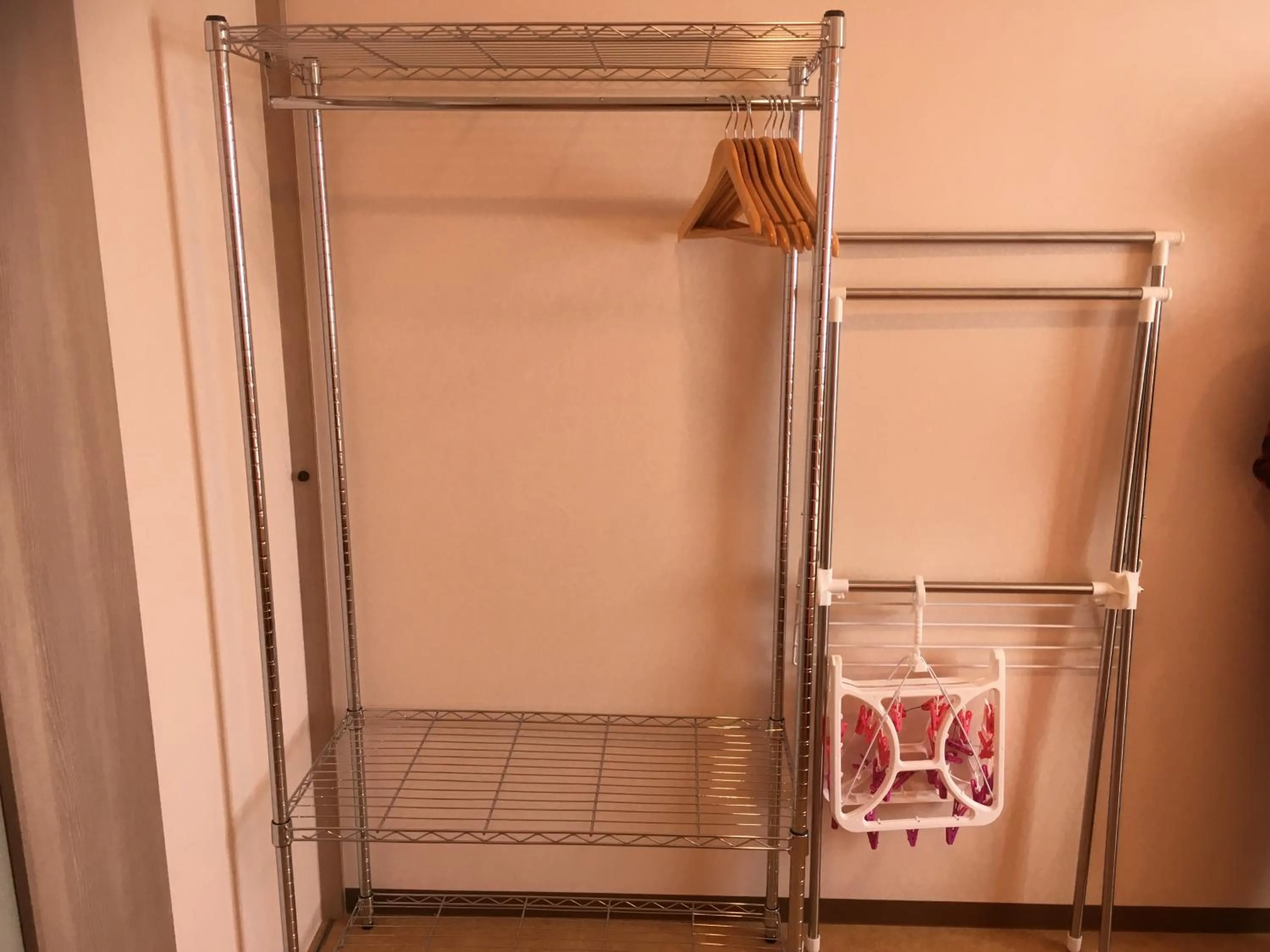 Photo of the whole room in Hotel Asahi Grandeur Fuchu