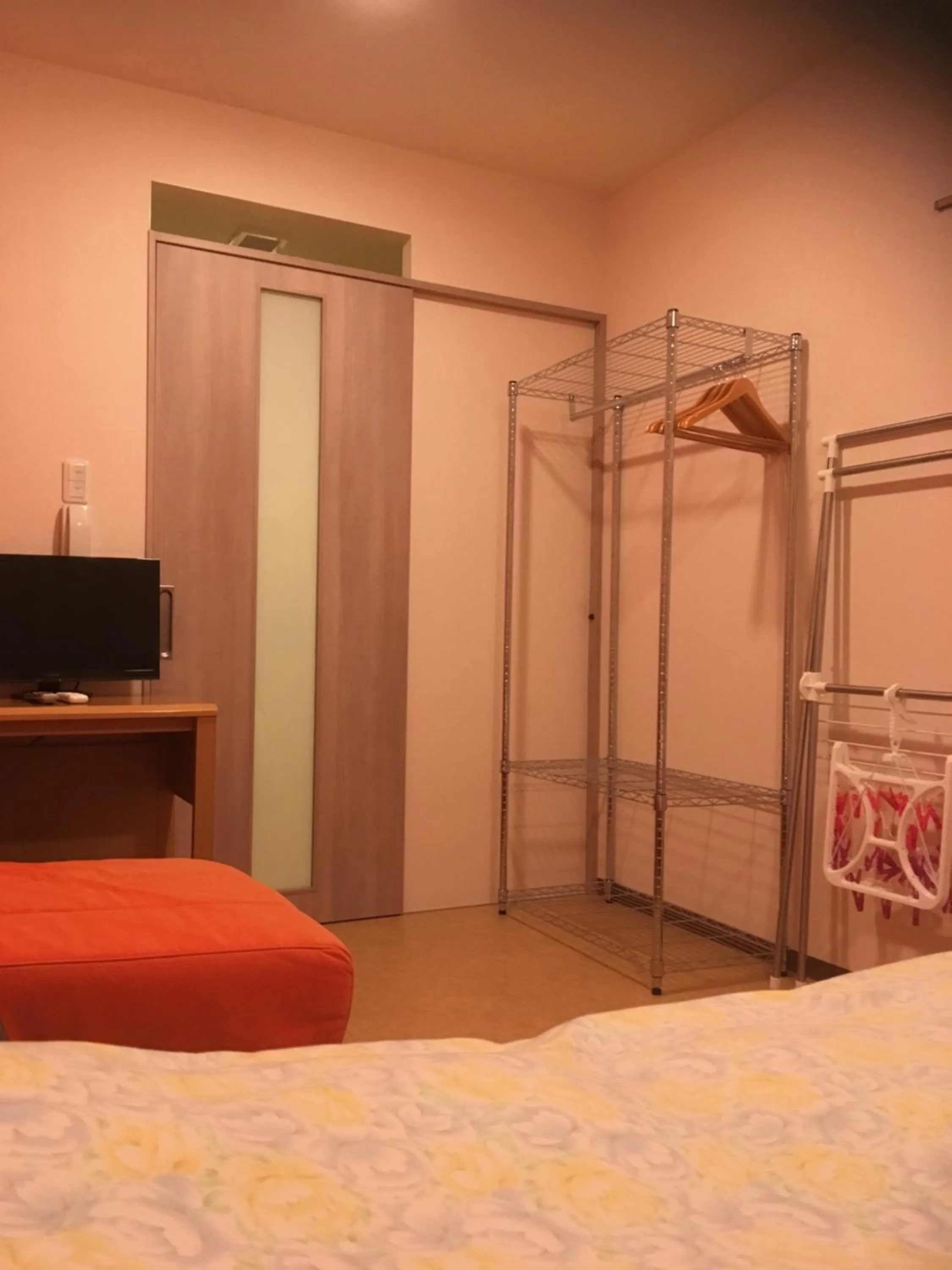 Photo of the whole room, Bed in Hotel Asahi Grandeur Fuchu