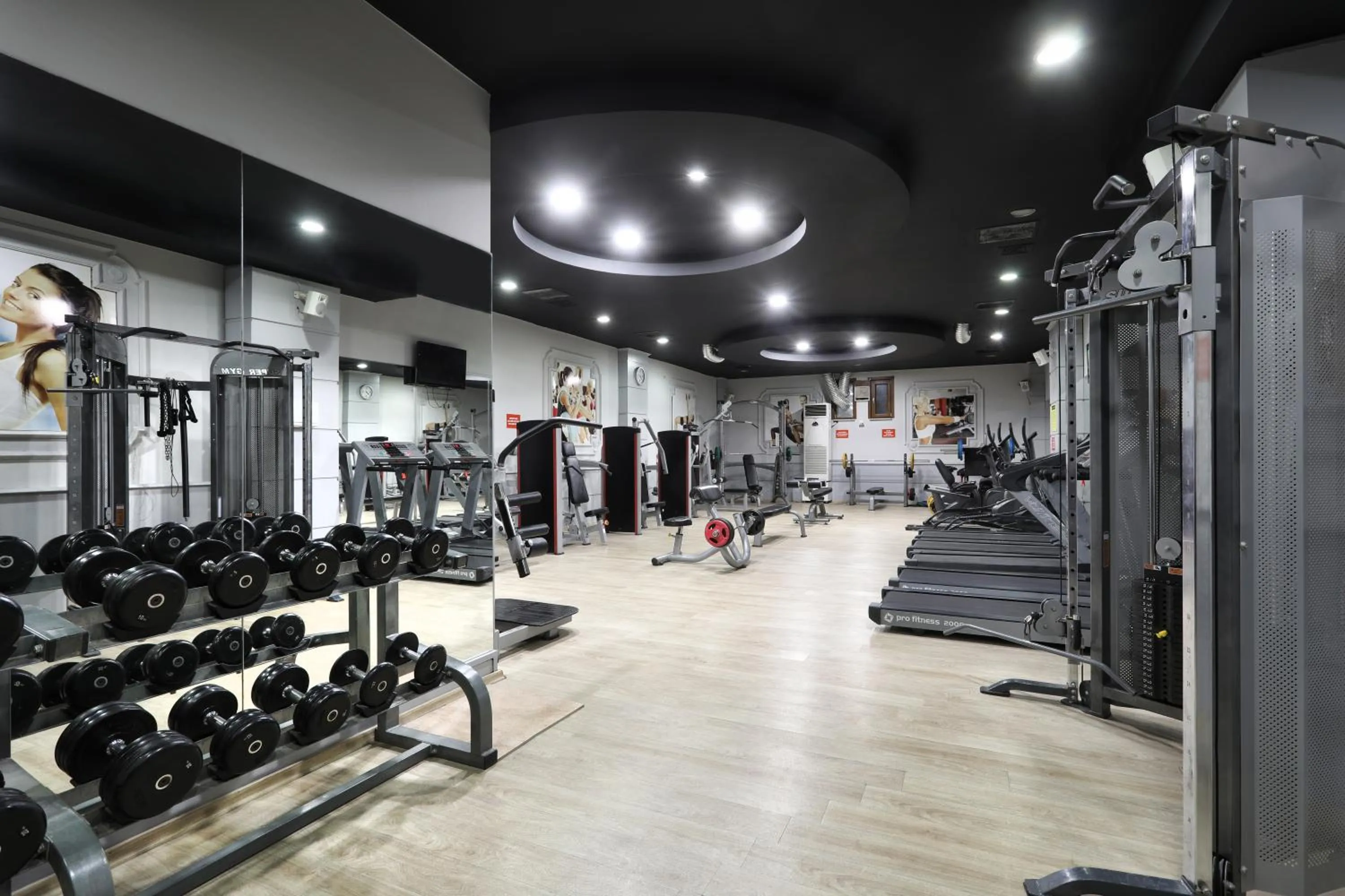 Fitness centre/facilities in Seckin Hotel
