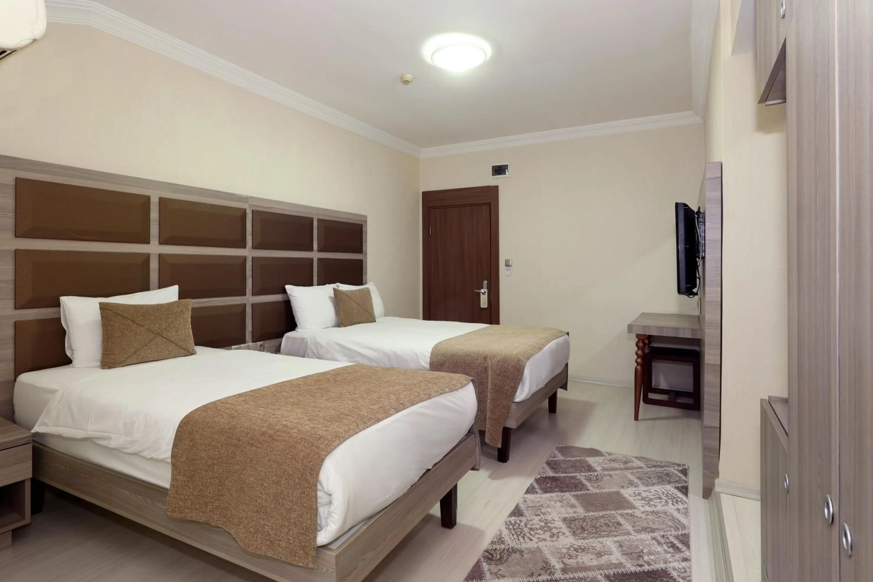 Photo of the whole room, Bed in Seckin Hotel