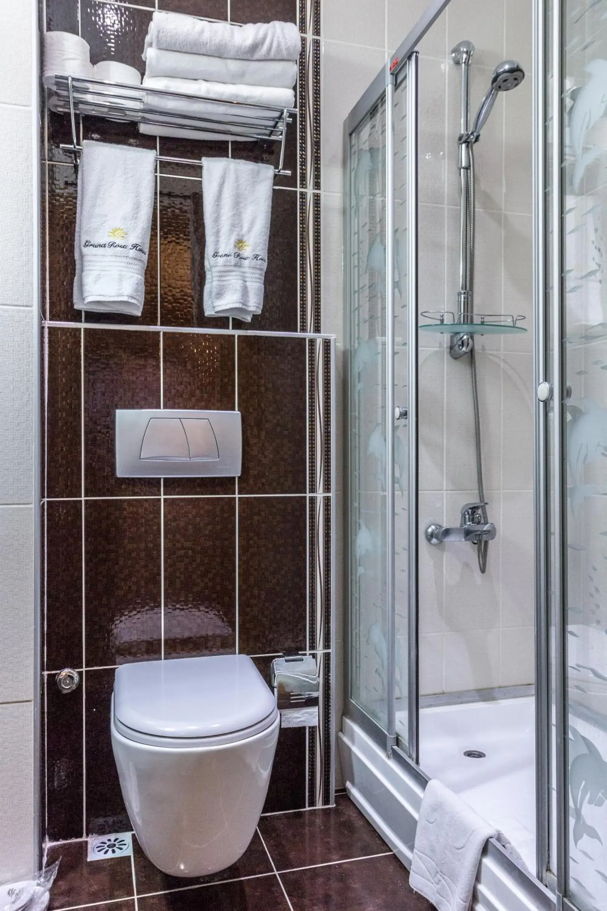 Standard Double or Twin Room in Grand Rosa Hotel Standard Double or Twin Room in Grand Rosa Hotel