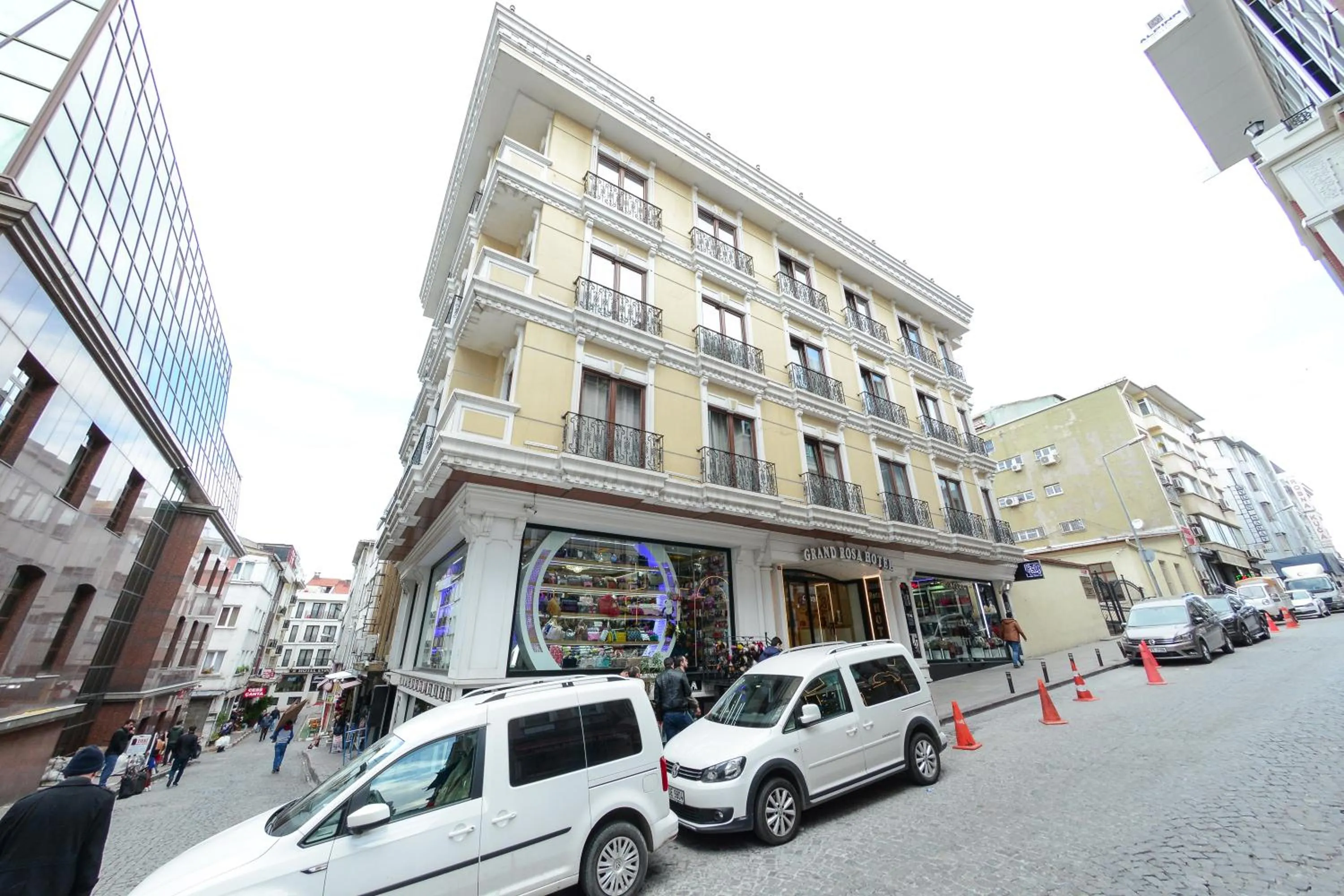 Day in Grand Rosa Hotel