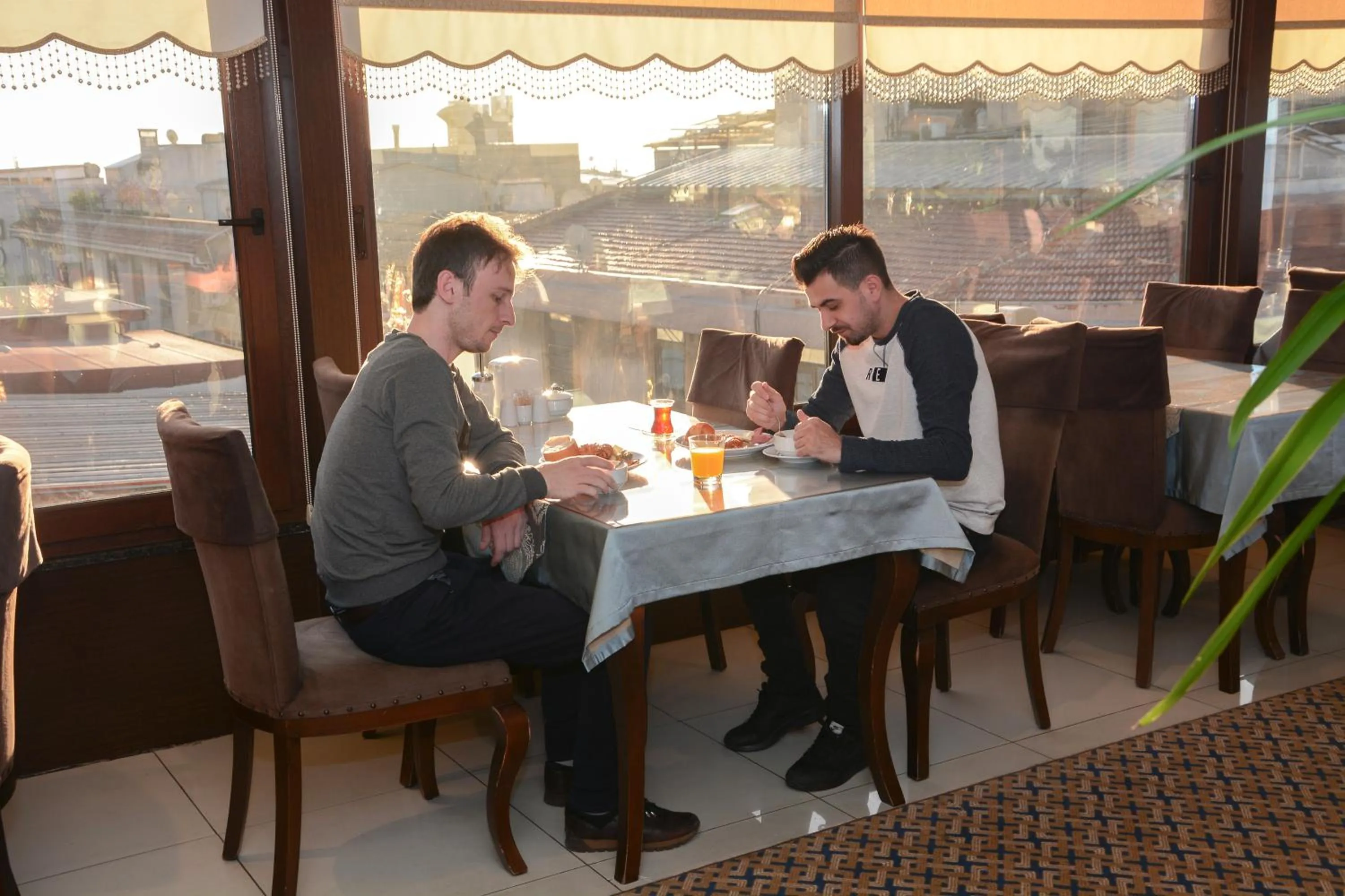 Food and drinks in Grand Rosa Hotel