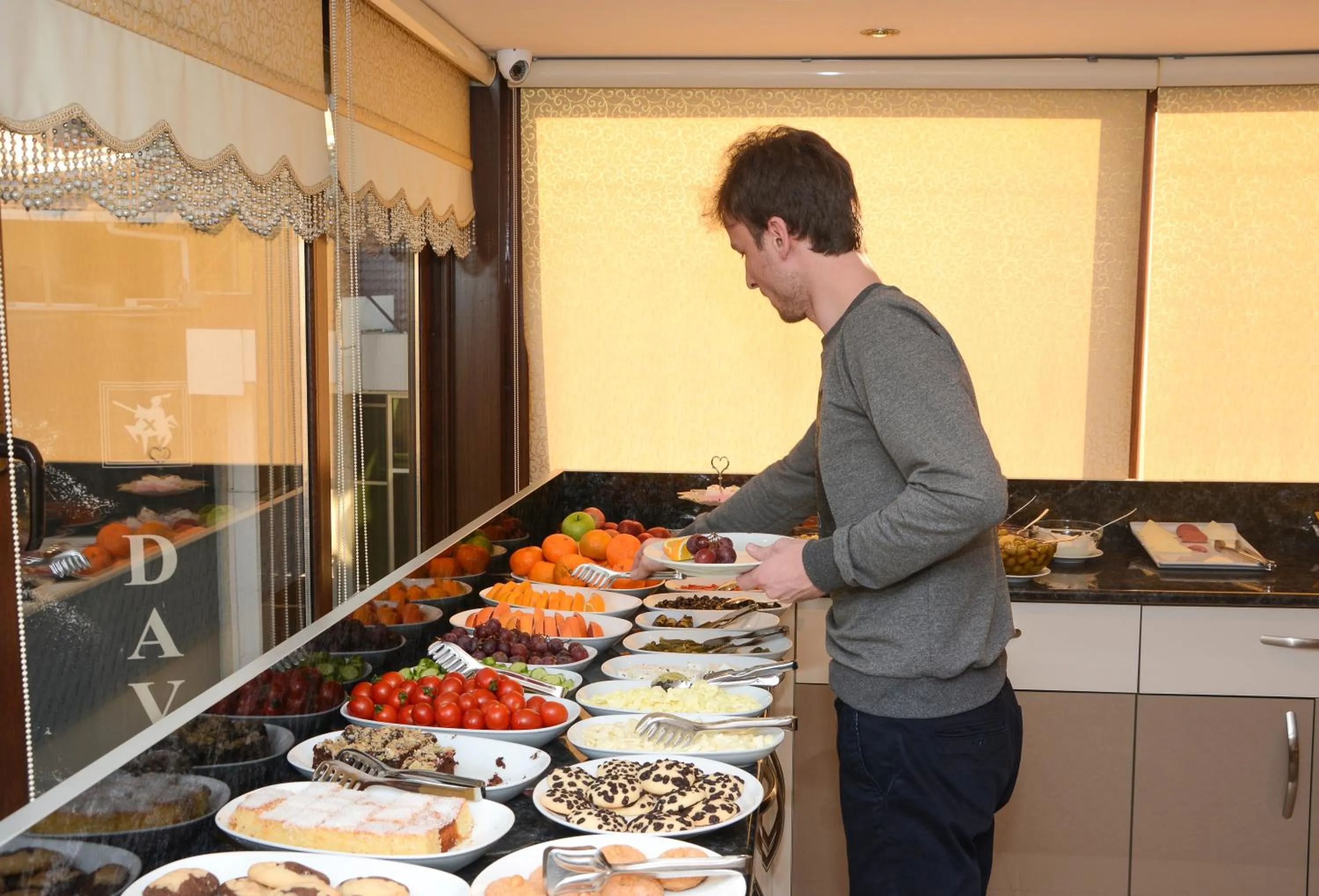 Food and drinks in Grand Rosa Hotel