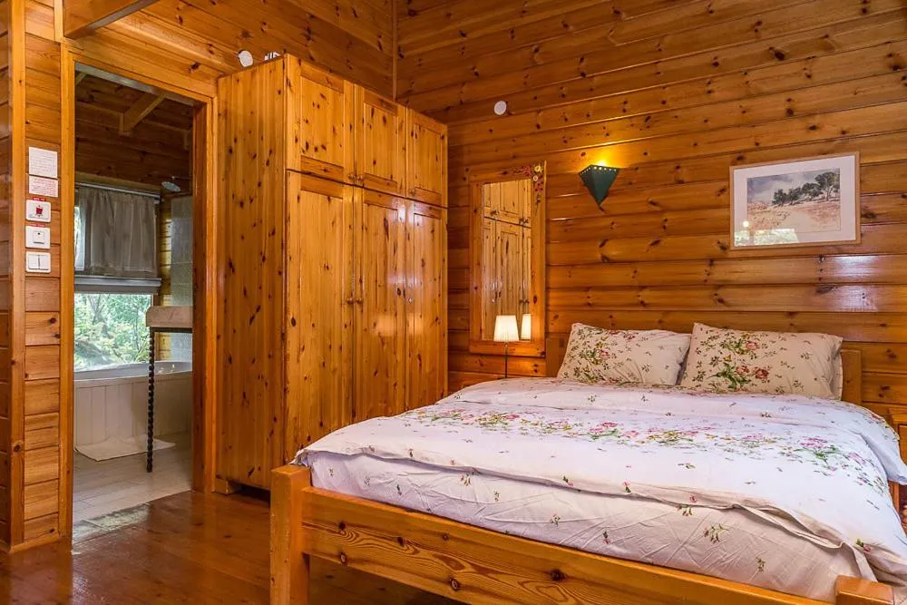 Bed in Eretz Hagalil - Land of Galilee