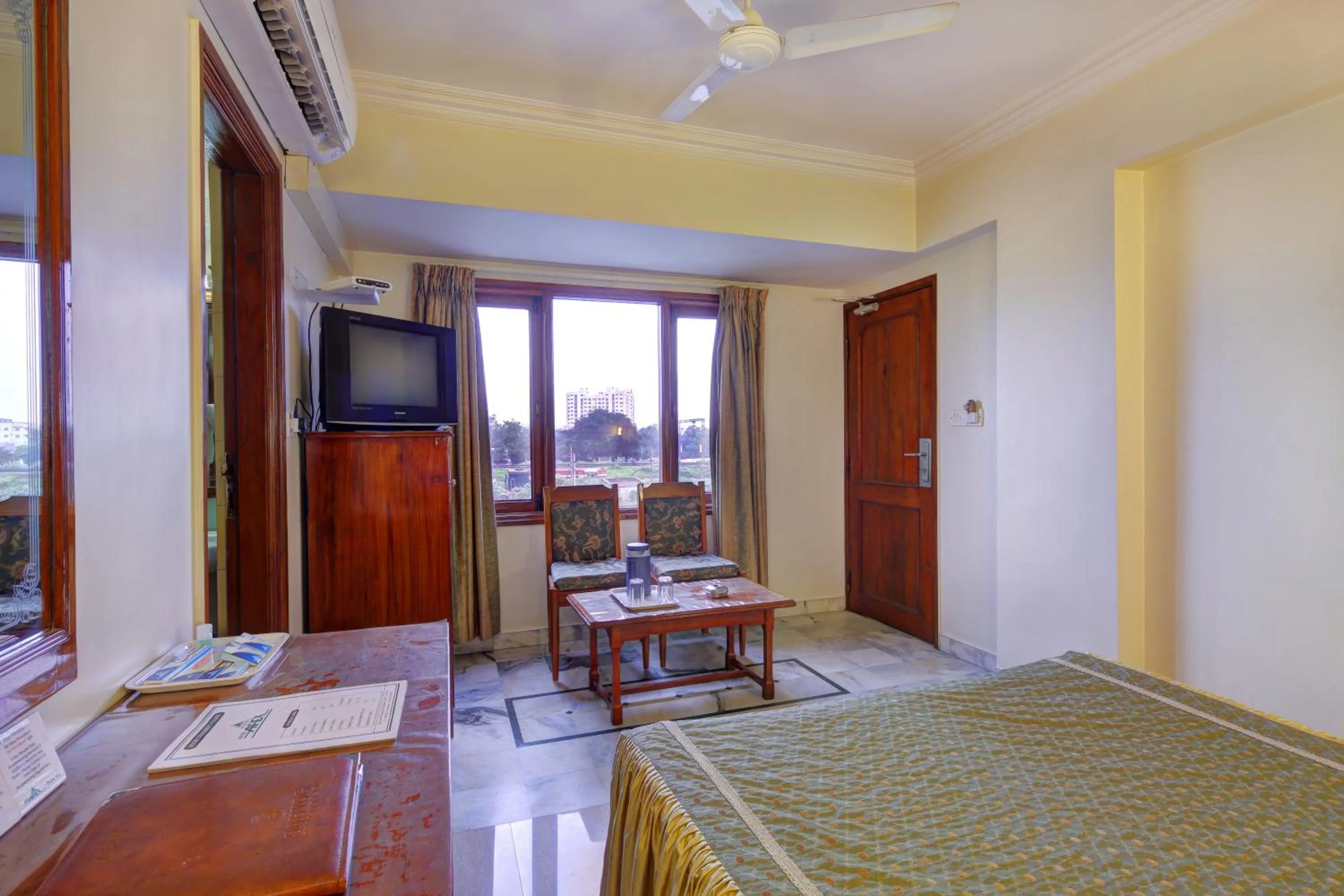 TV and multimedia, Bed in Hotel Apex