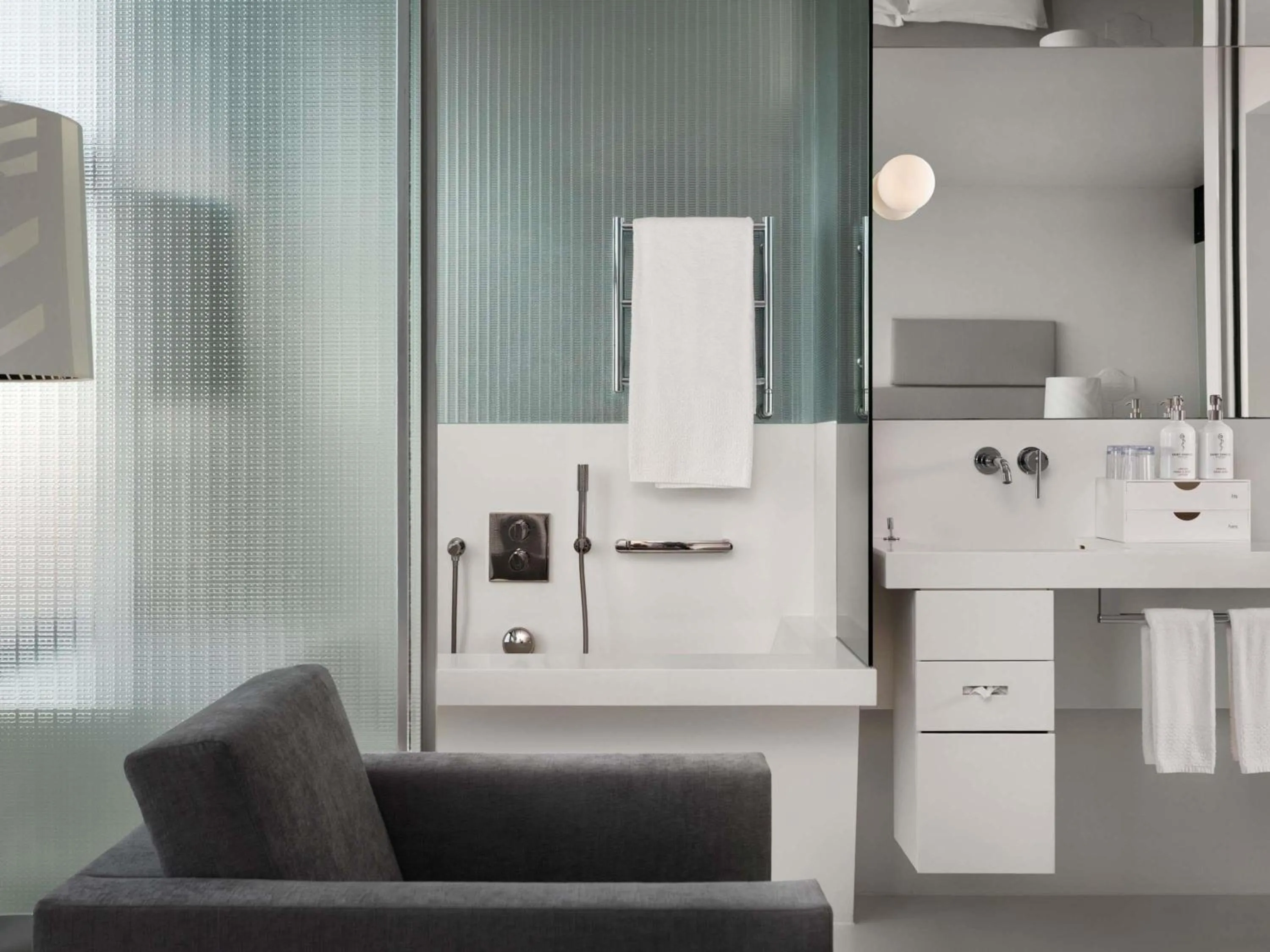 Bedroom in SO/ Vienna