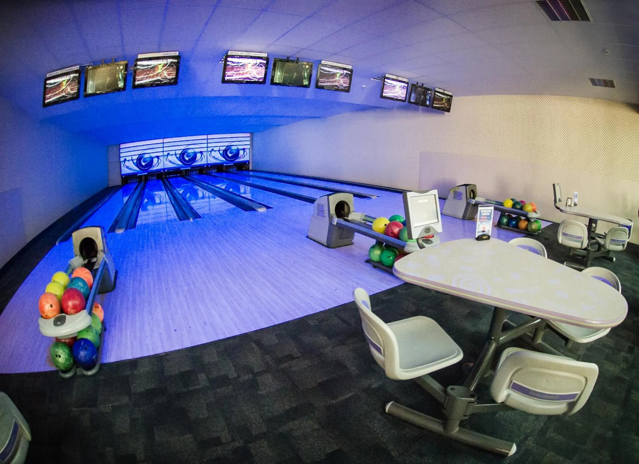 Bowling in Hotel Porto