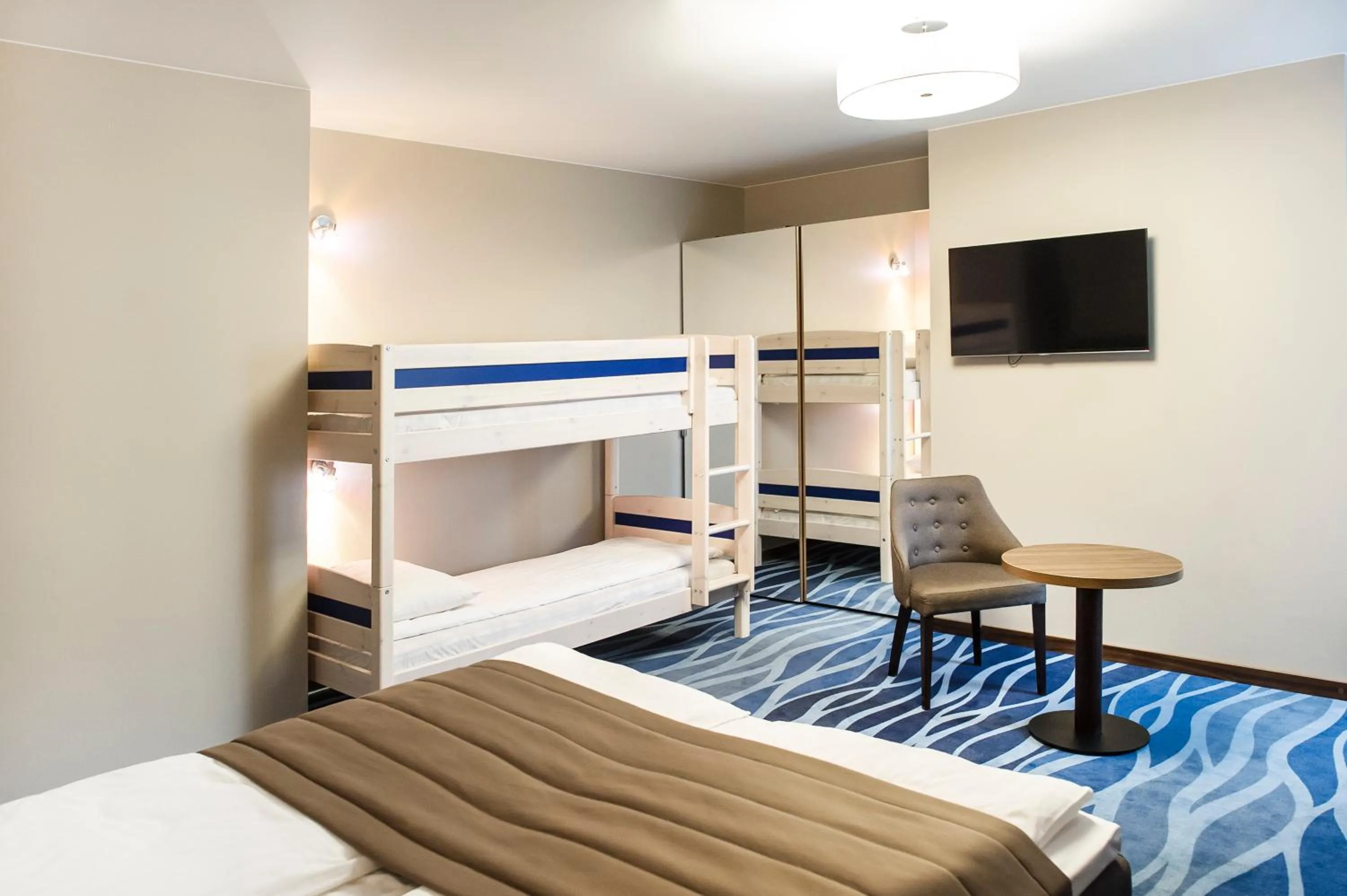 bunk bed, Bed in Hotel Porto