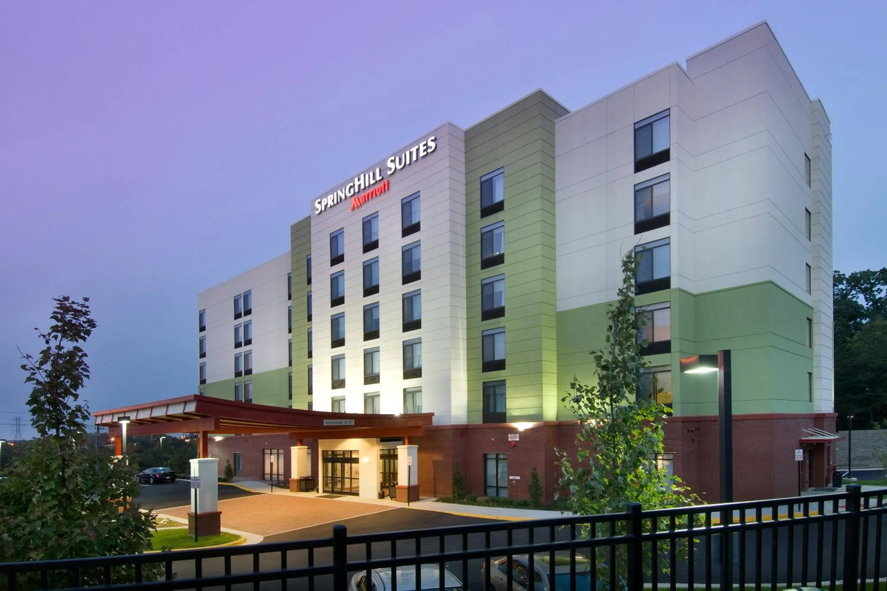 Property building in SpringHill Suites Potomac Mills Woodbridge