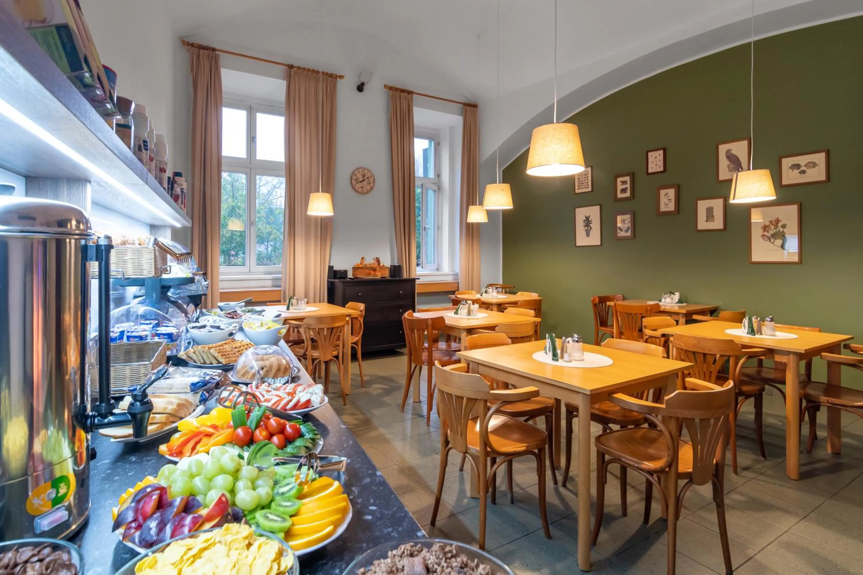 Buffet breakfast in Hotel Museum