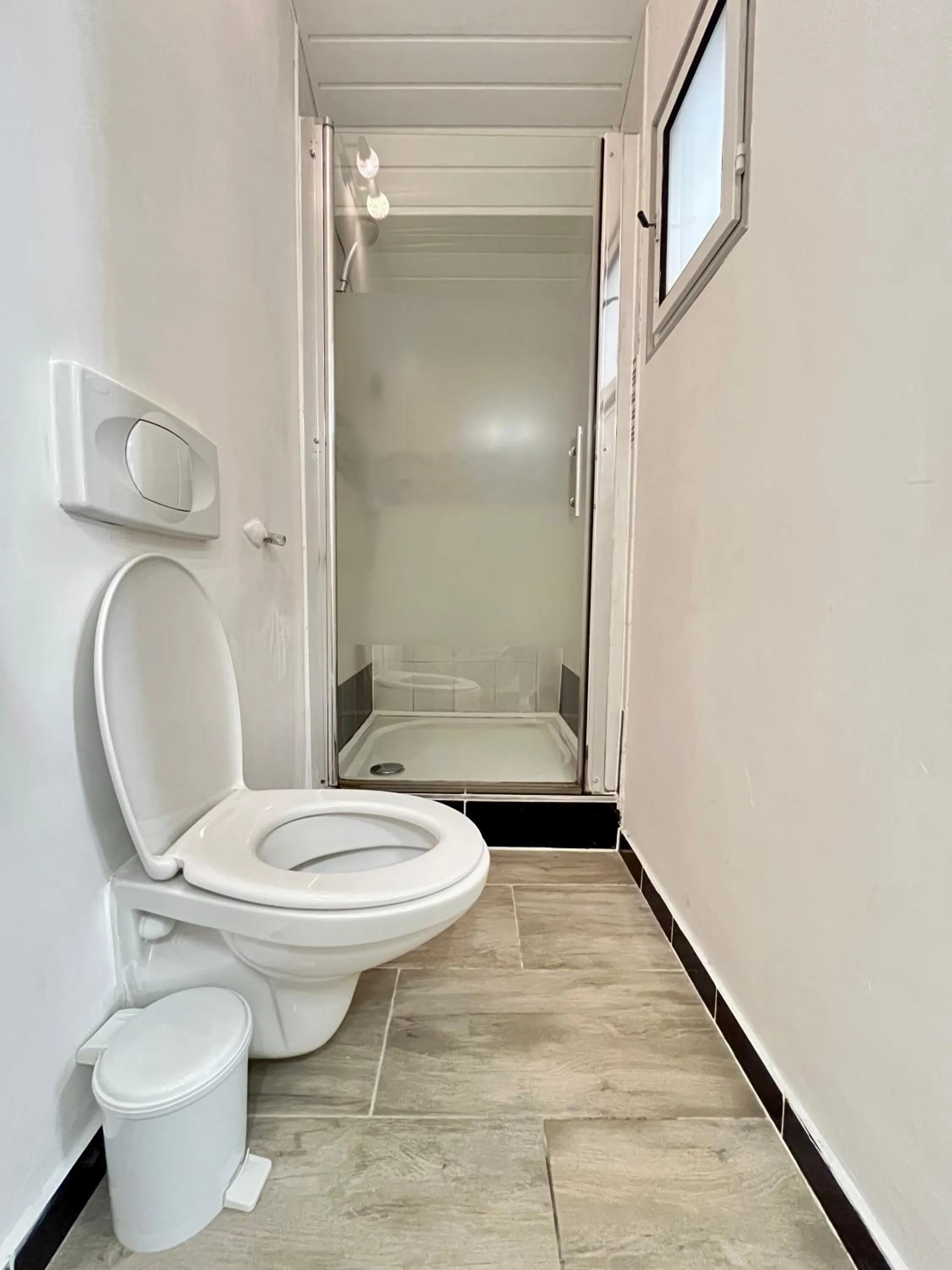 Shower in Casa Italia Prague