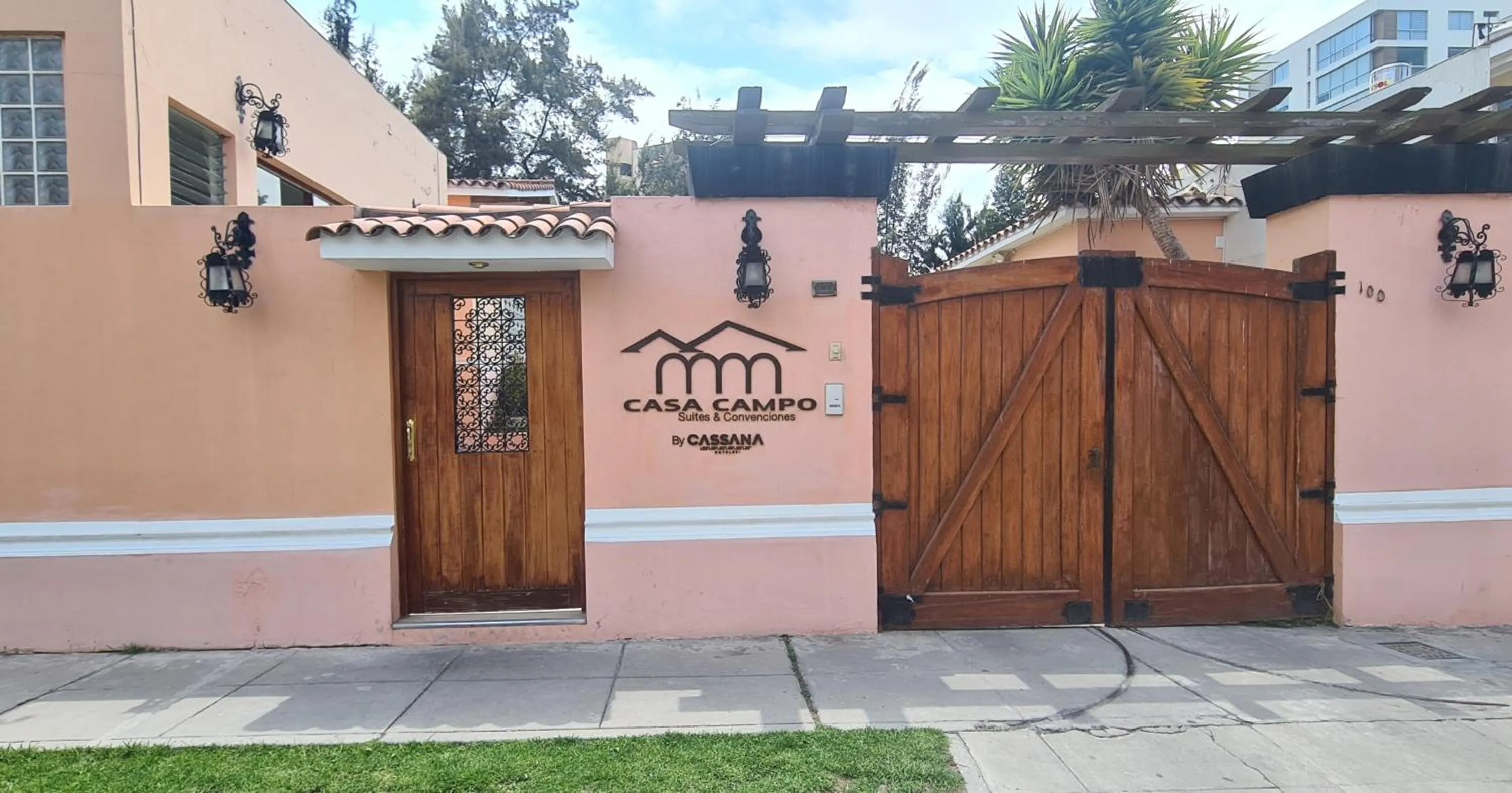 Property building in Hotel Casa Campo by Cassana