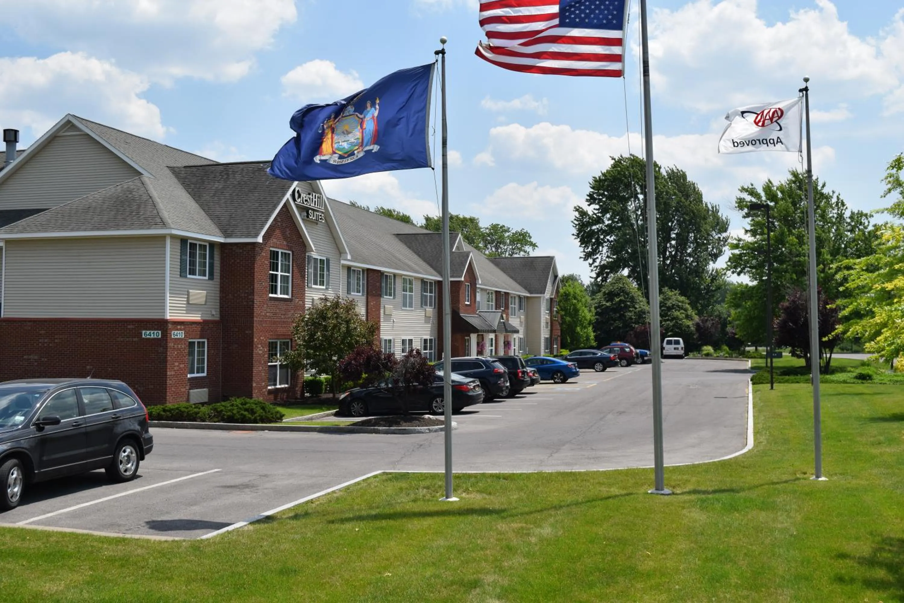 Property building in Cresthill Suites Syracuse