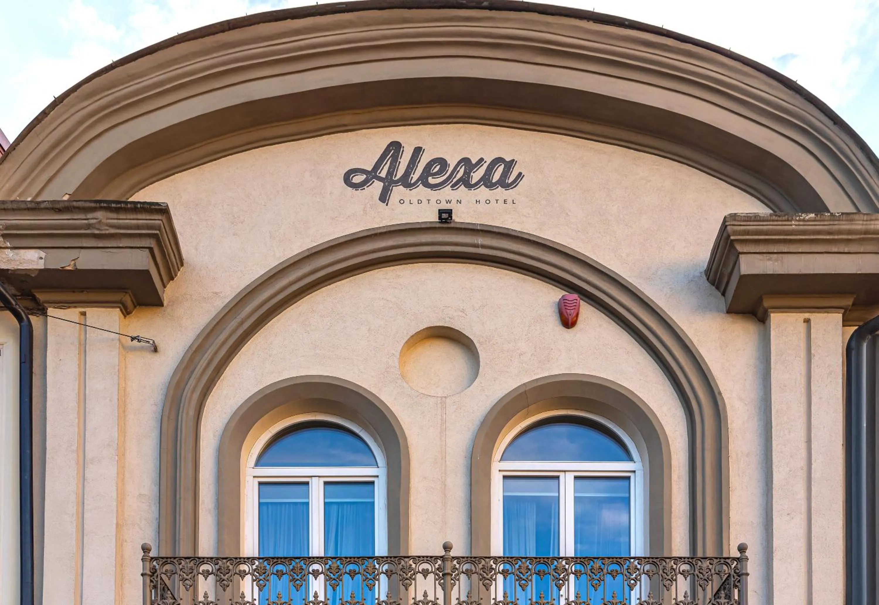 Property building in Alexa Old Town