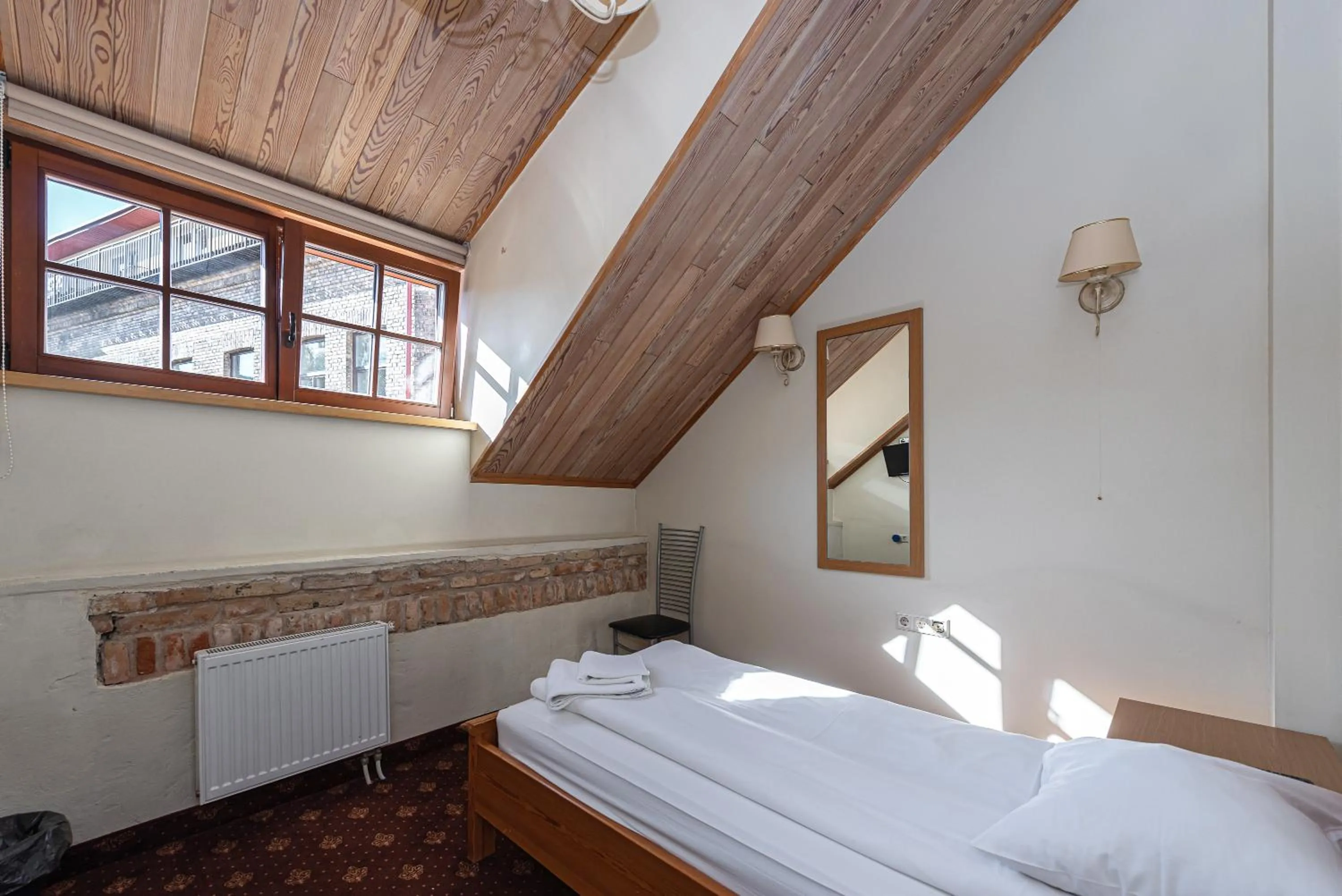 Bed in Alexa Old Town