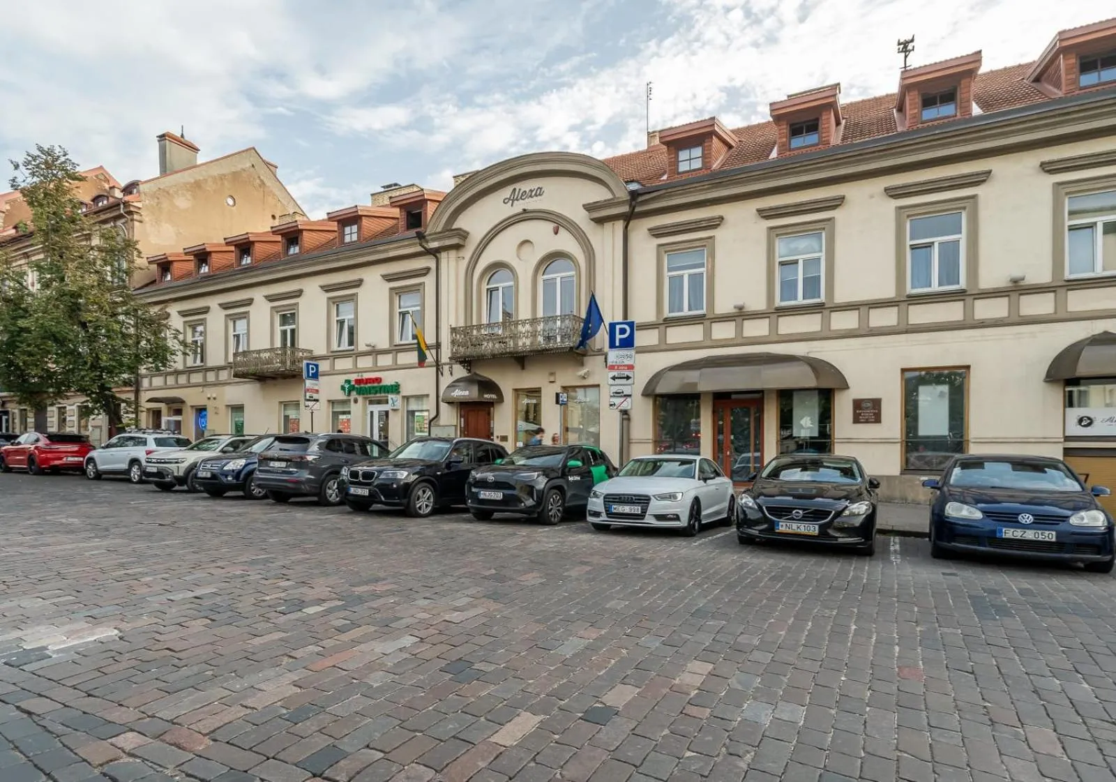 Property building in Alexa Old Town