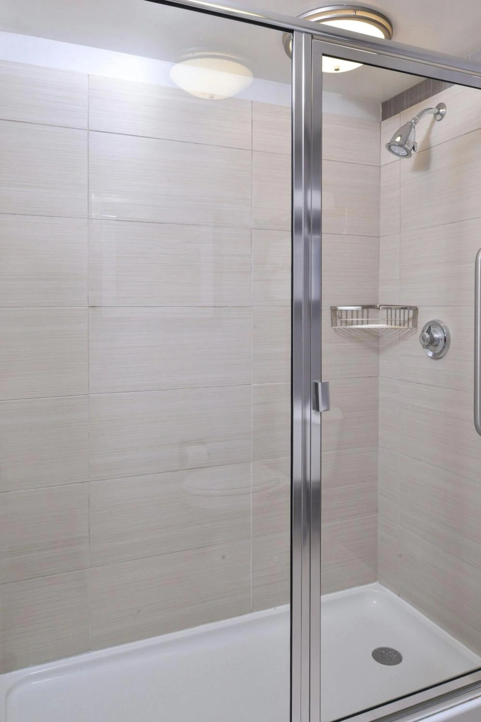 Bathroom in Courtyard Atlanta Suwanee