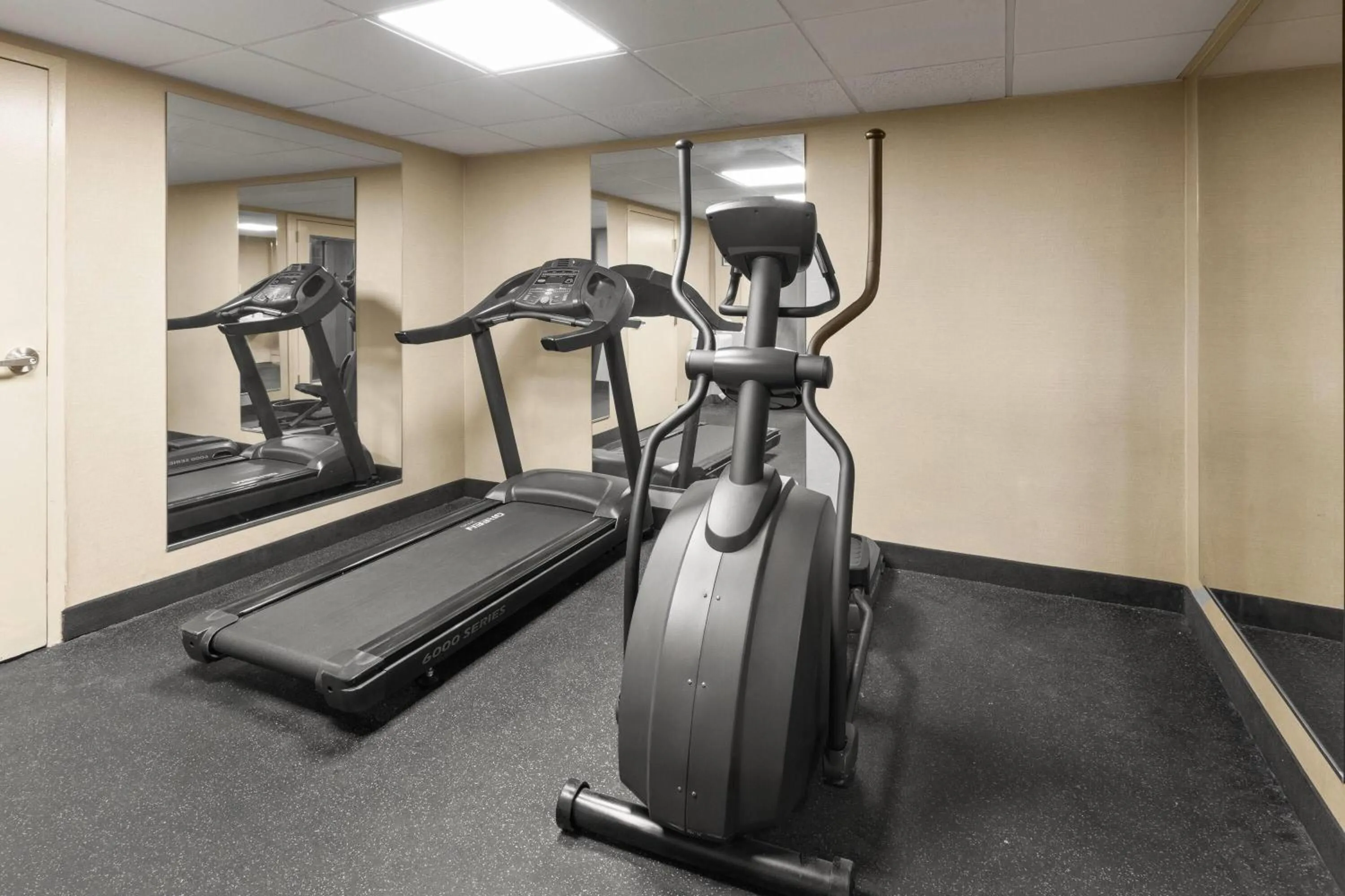 Fitness centre/facilities in Days Inn by Wyndham Dumfries Quantico