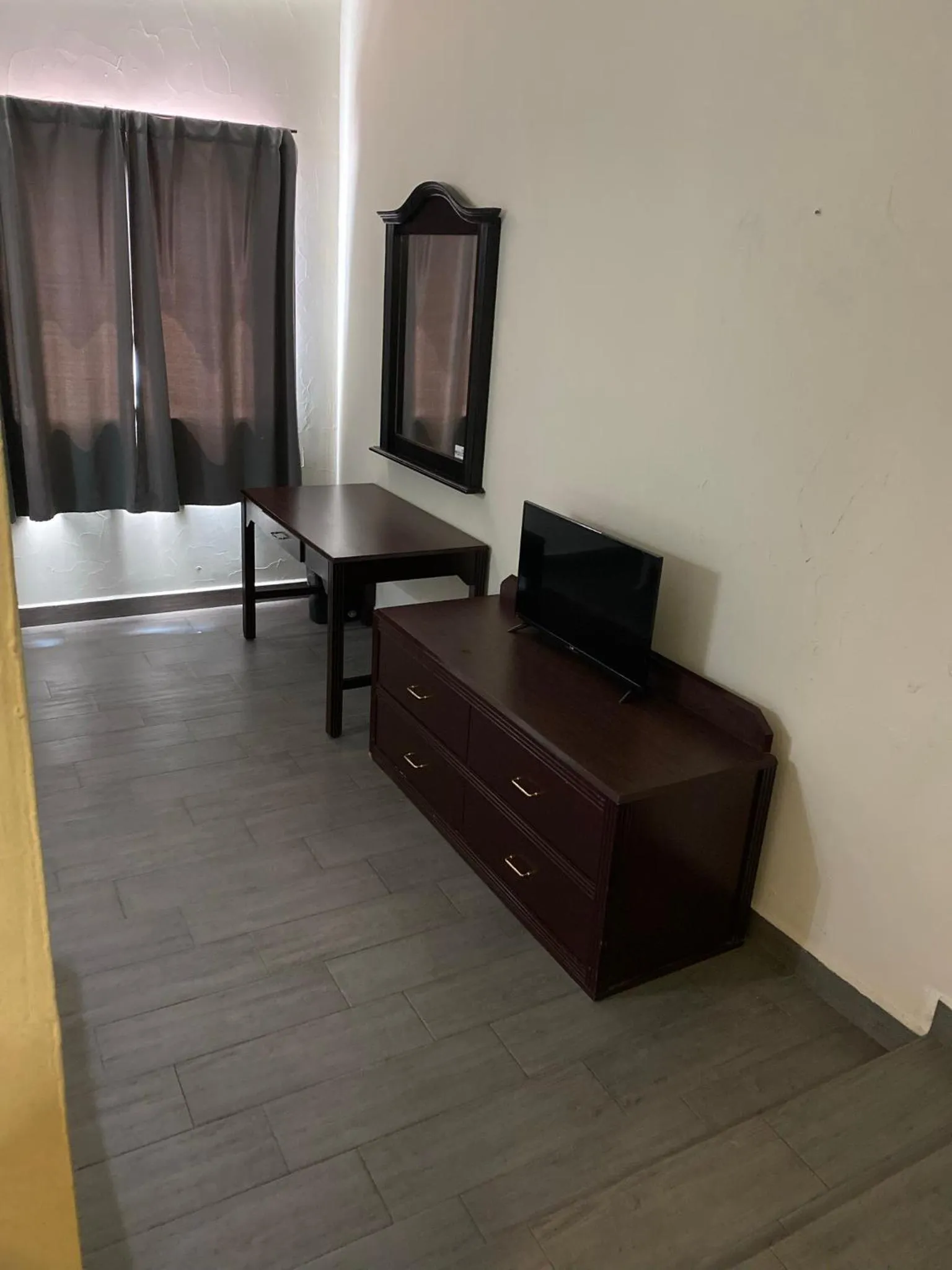 TV and multimedia in Hotel Plaza del Arco - Monterrey