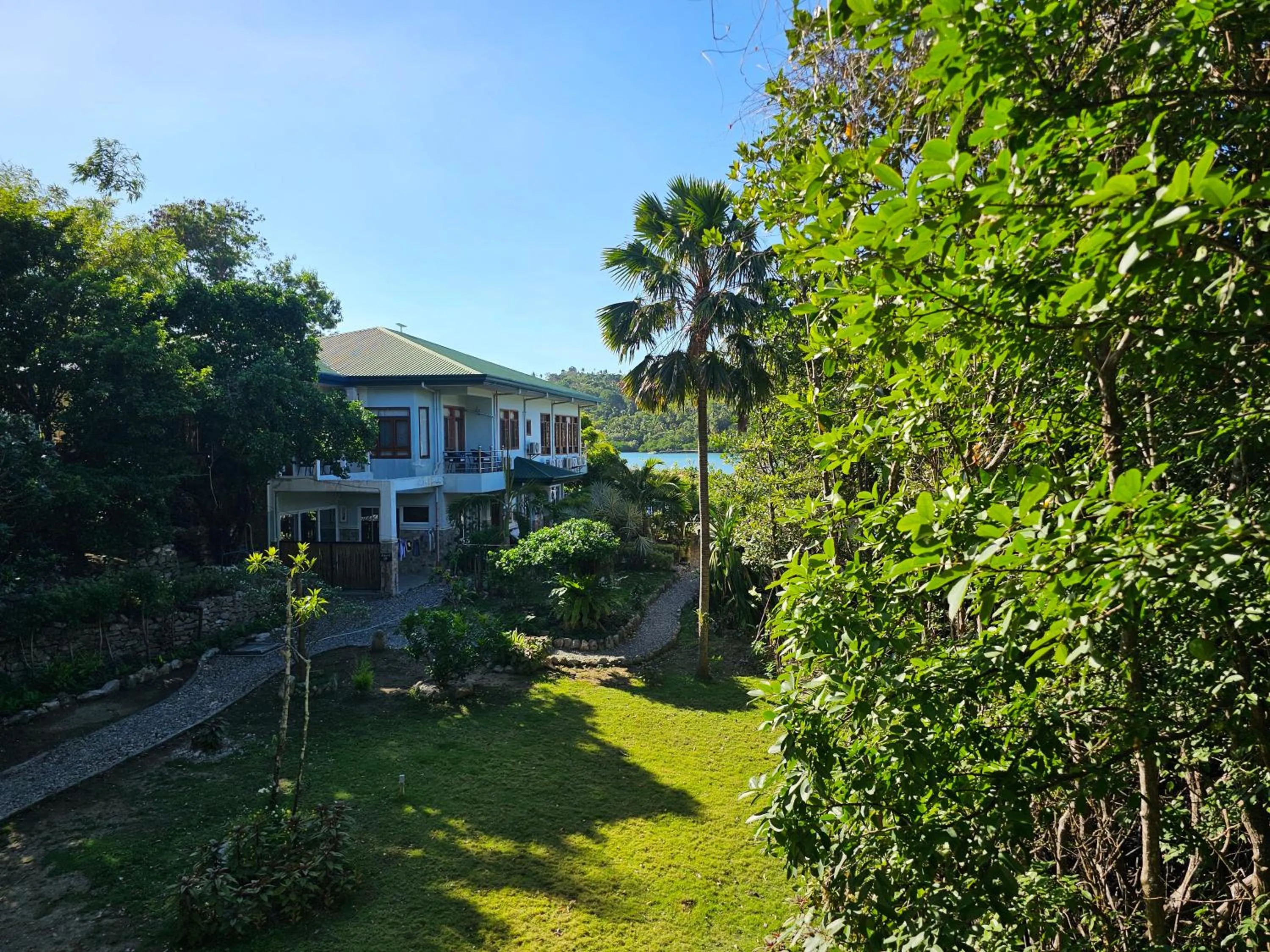 Property building in Edgewater Dive & Spa Resort