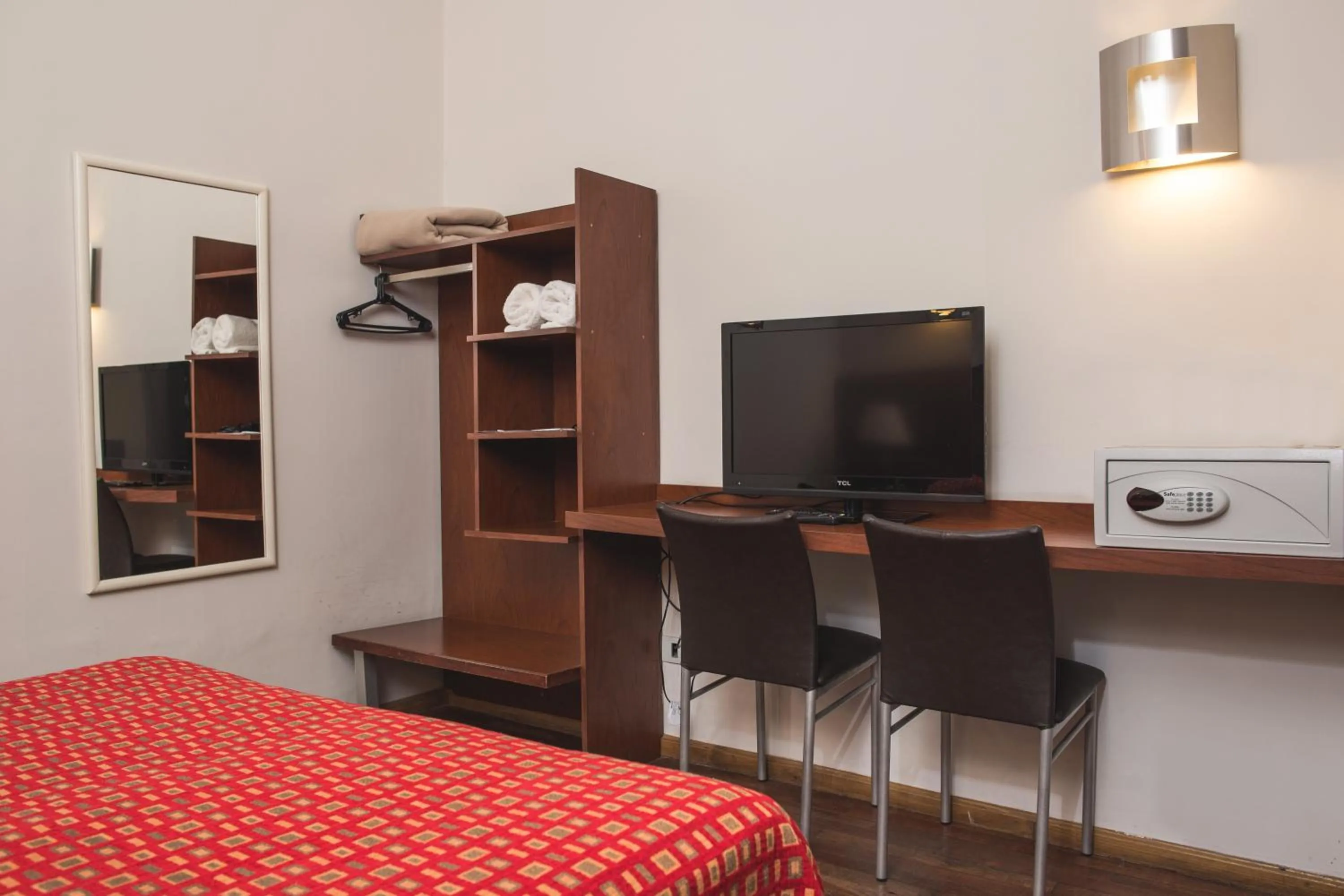 Bedroom, Bed in Gran Hotel Victoria Cordoba Argentina