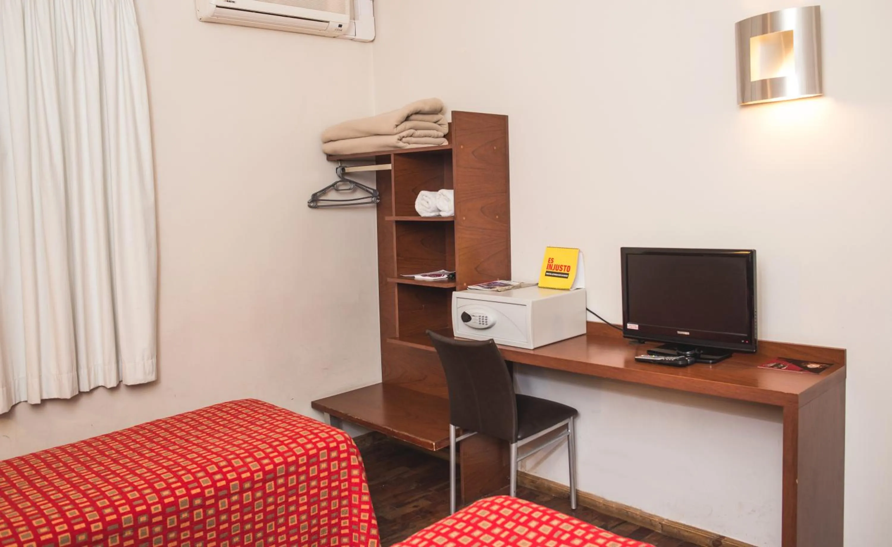 Bedroom in Gran Hotel Victoria Cordoba Argentina