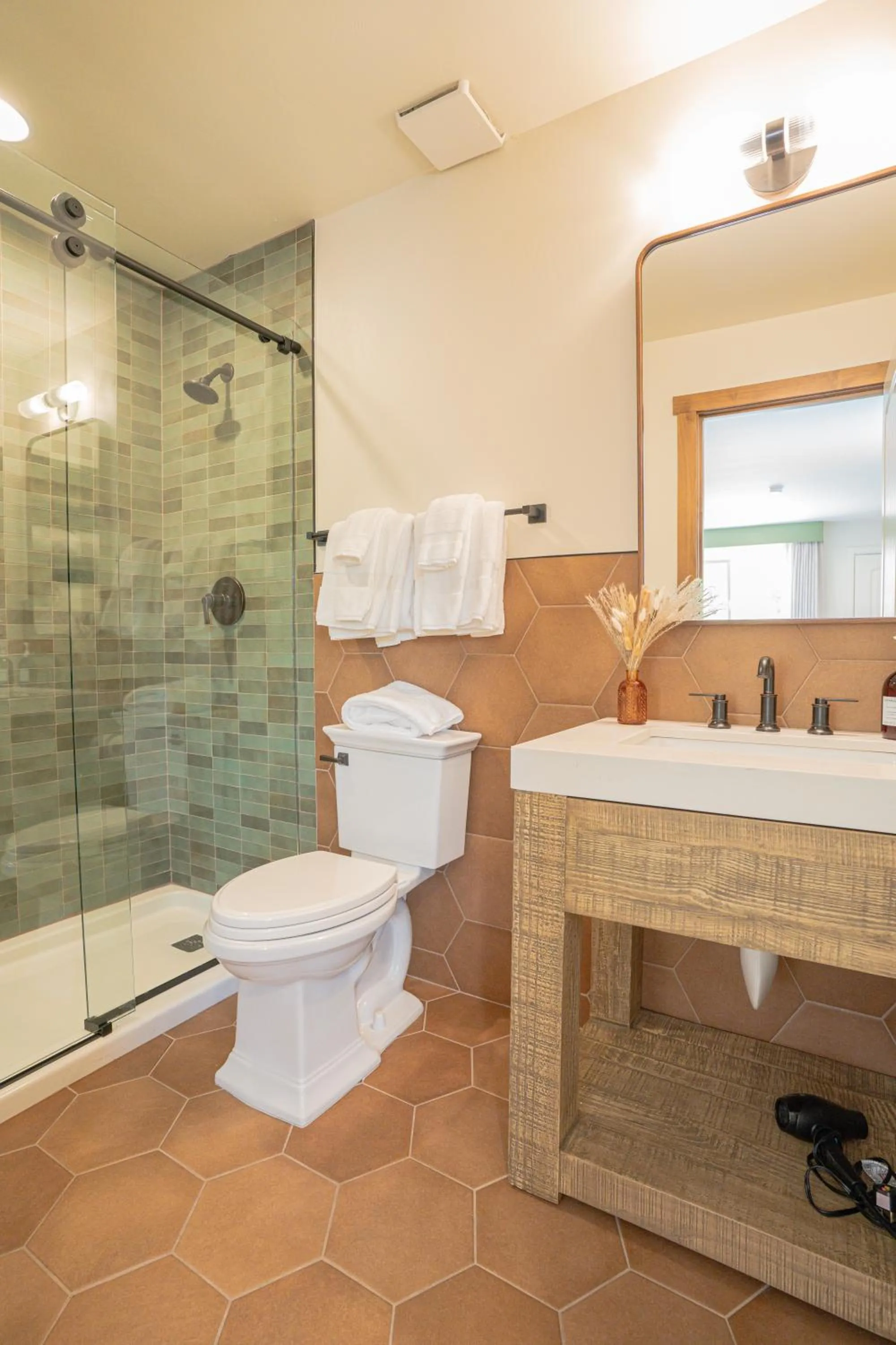 Shower in Petty Ranch Inn