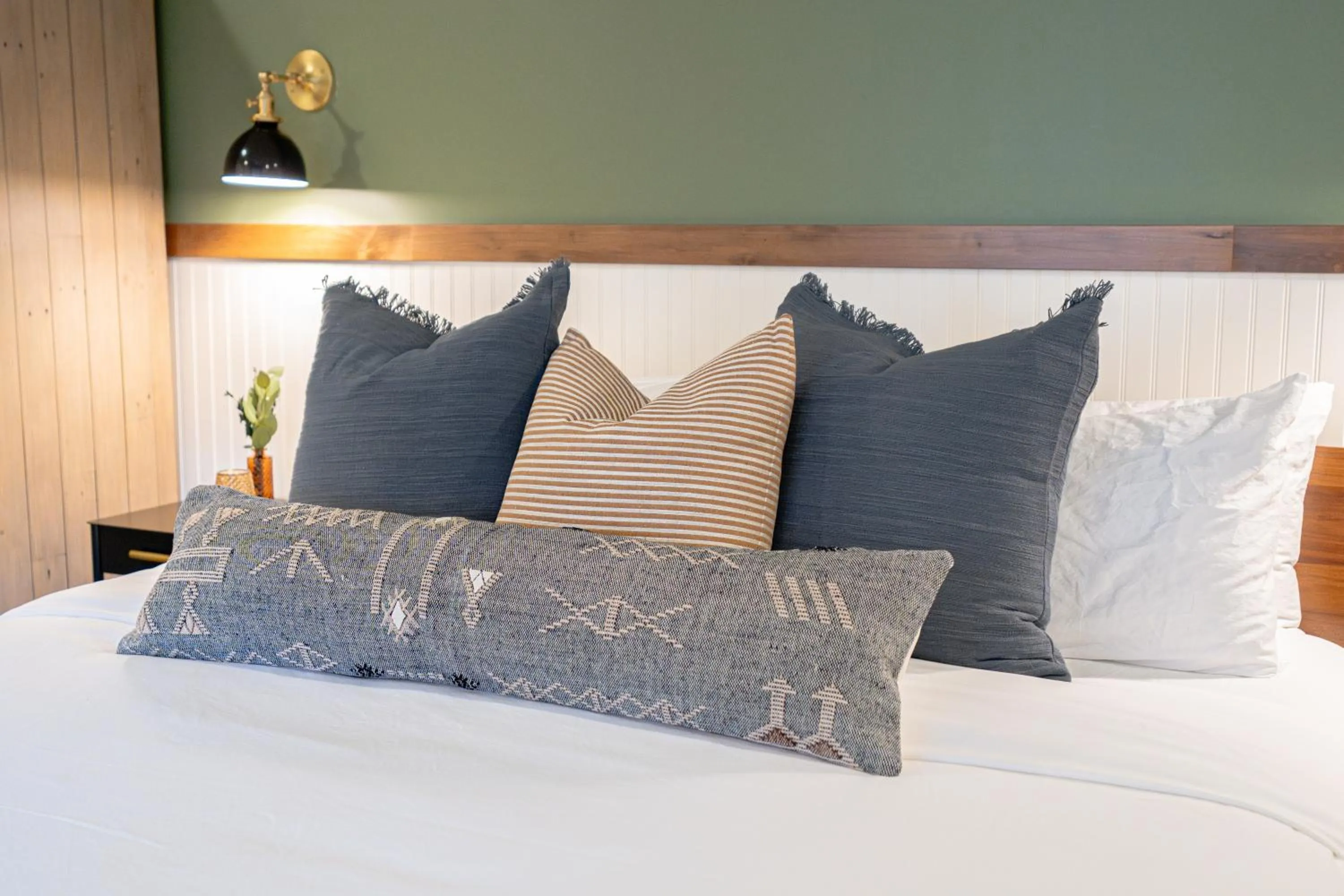 Bed in Petty Ranch Inn