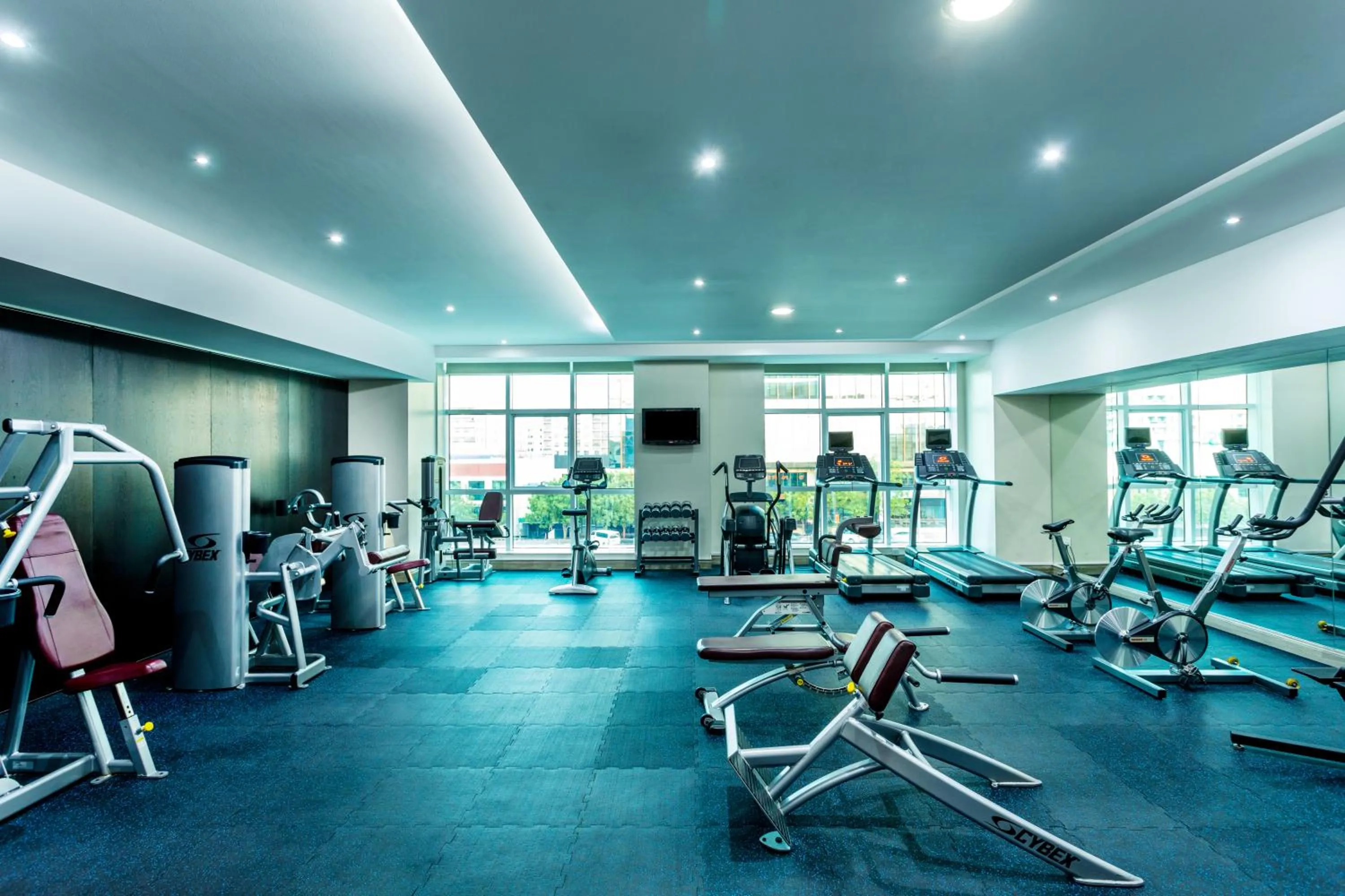 Fitness centre/facilities in Park Regis Kris Kin Hotel