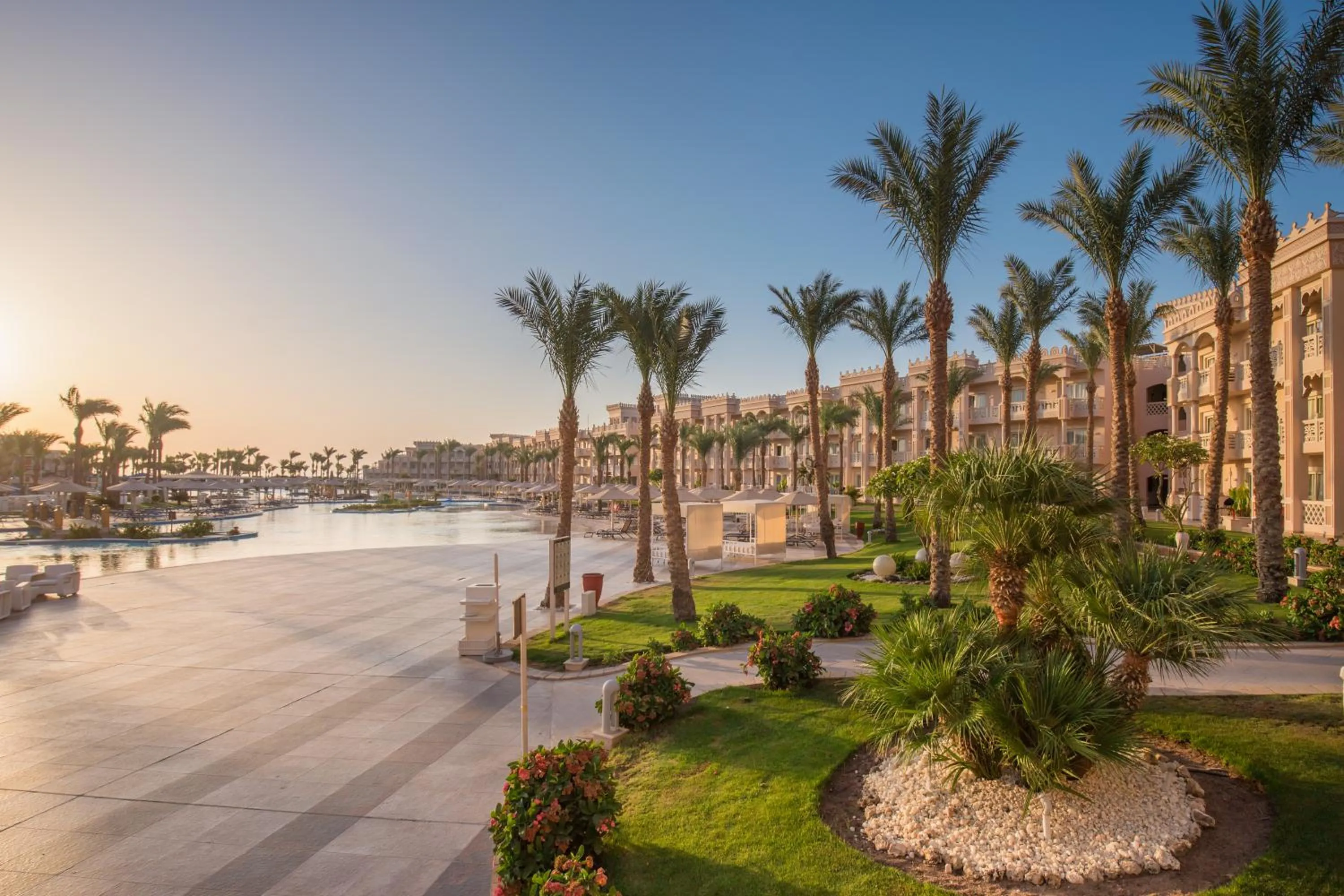 Property building in Pickalbatros Palace - Aqua Park Hurghada