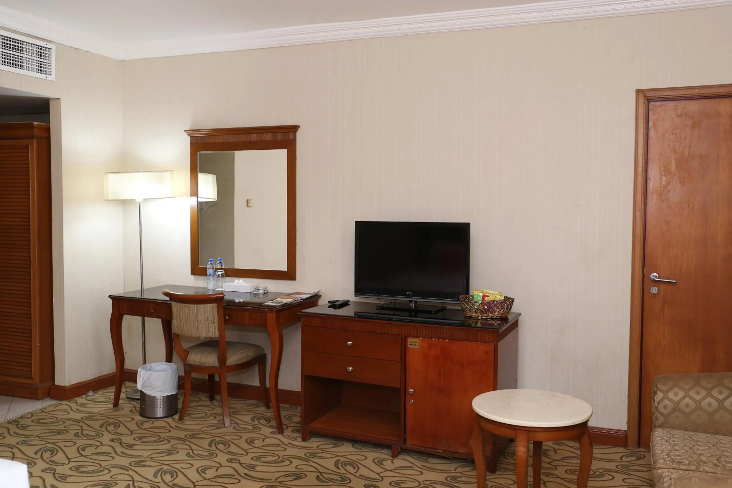 TV and multimedia in City Plaza Hotel