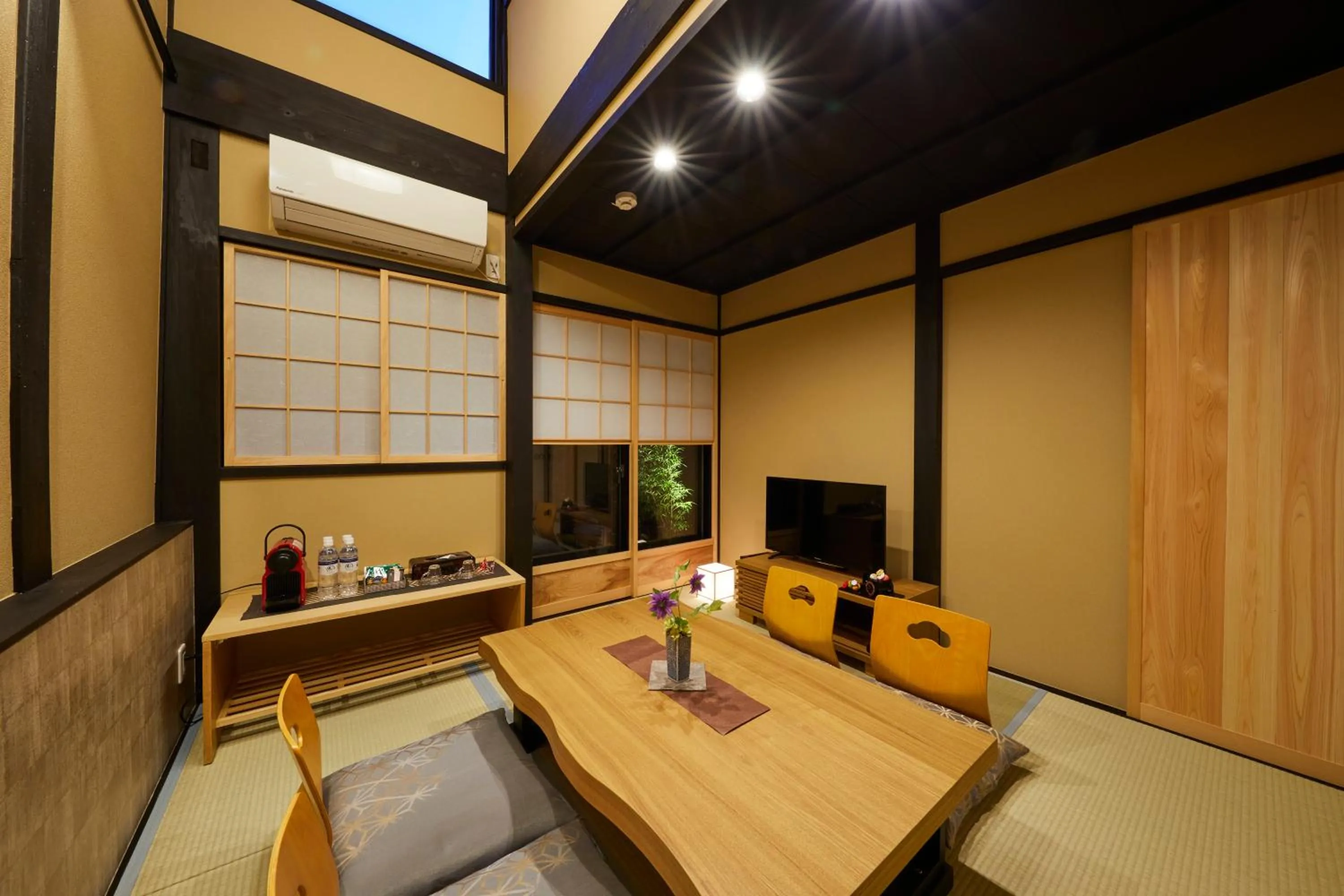 Living room in Rinn Gojomibugawa East